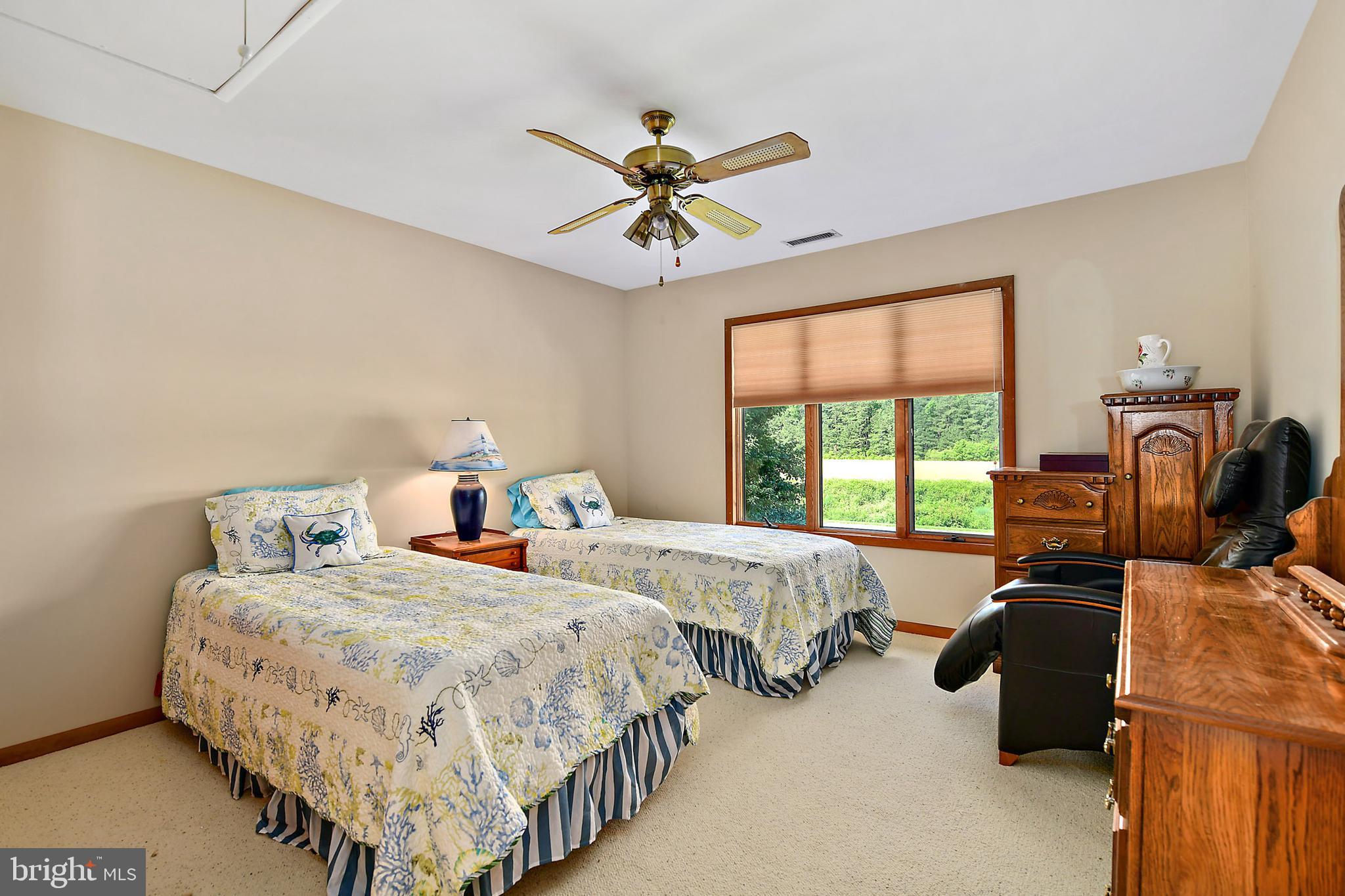 GREEN HILL VILLAGE - Residential