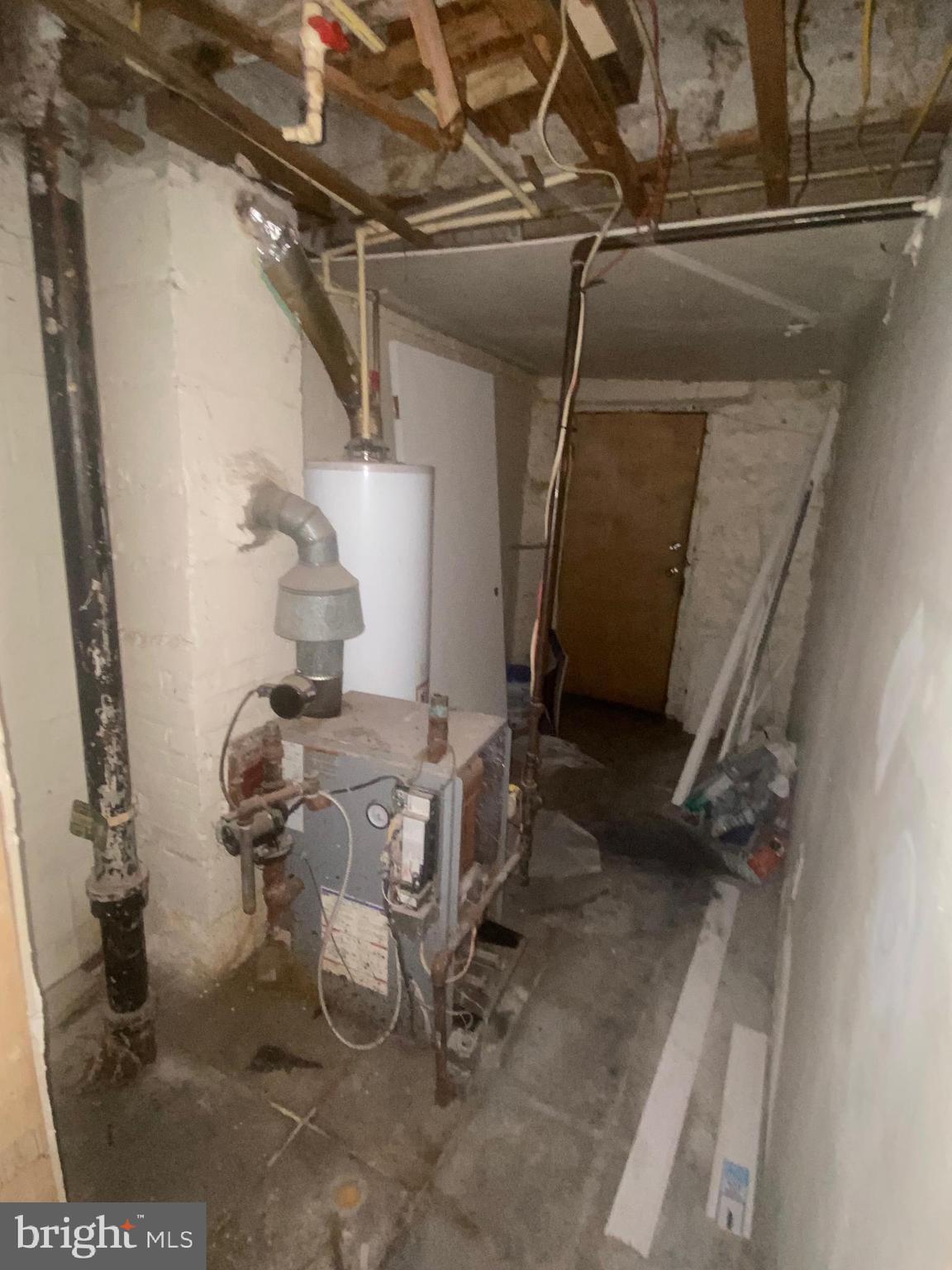 EDMONDSON VILLAGE - Residential