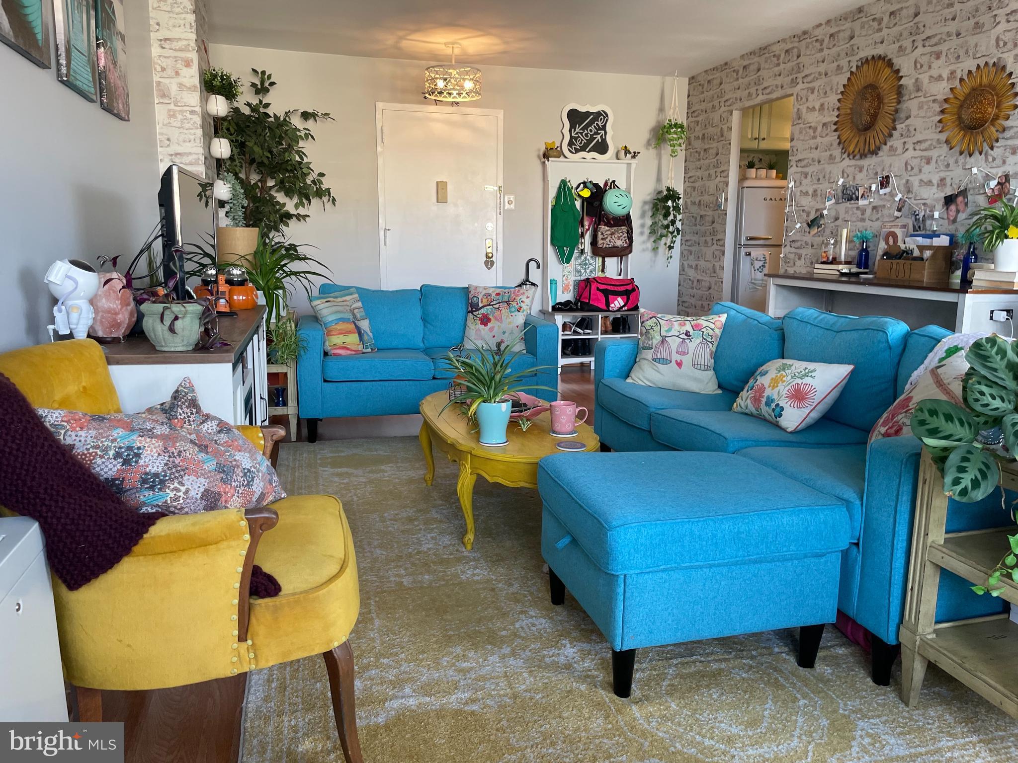 PAVILION ON THE PARK - Residential Lease