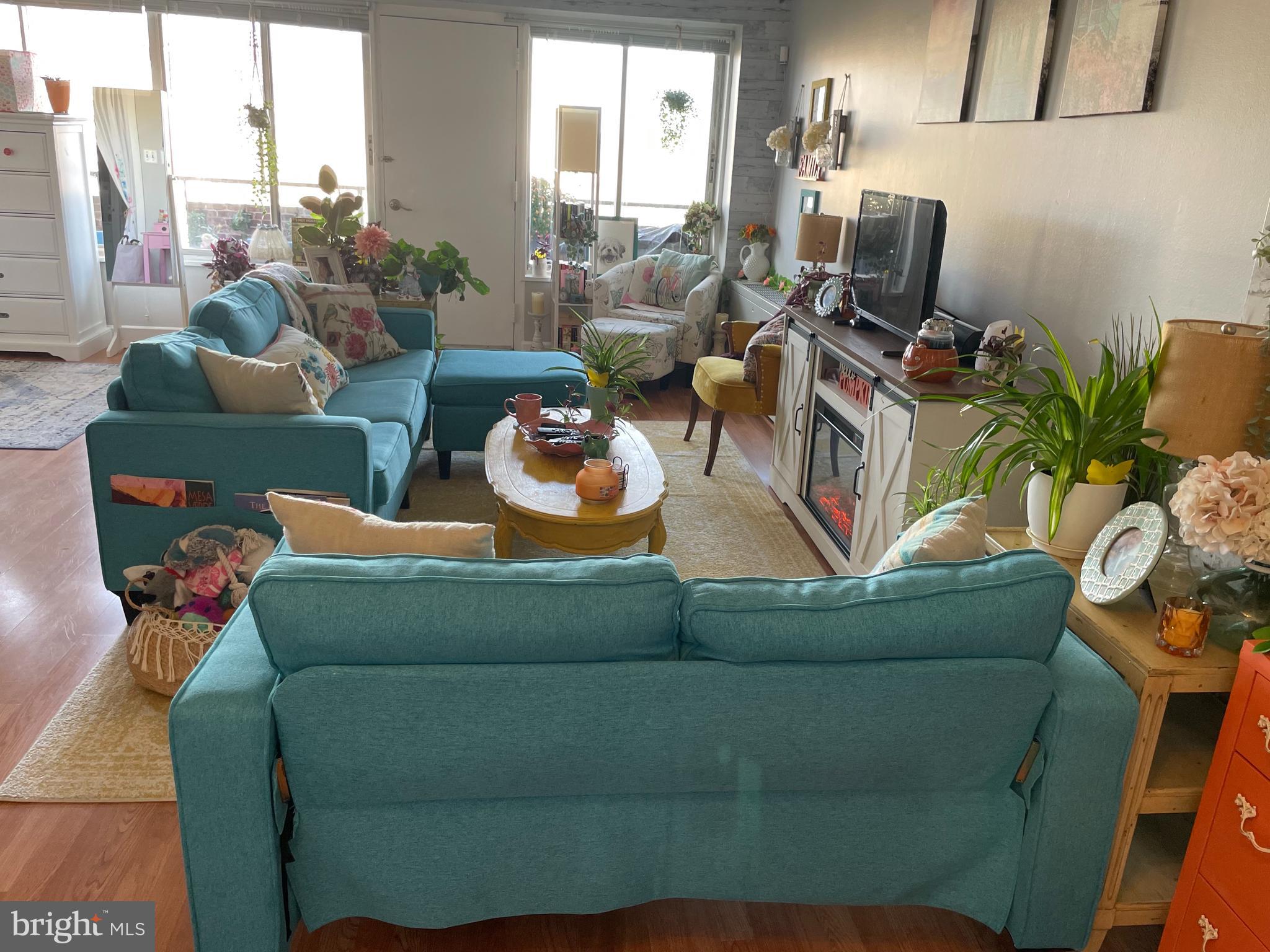 PAVILION ON THE PARK - Residential Lease