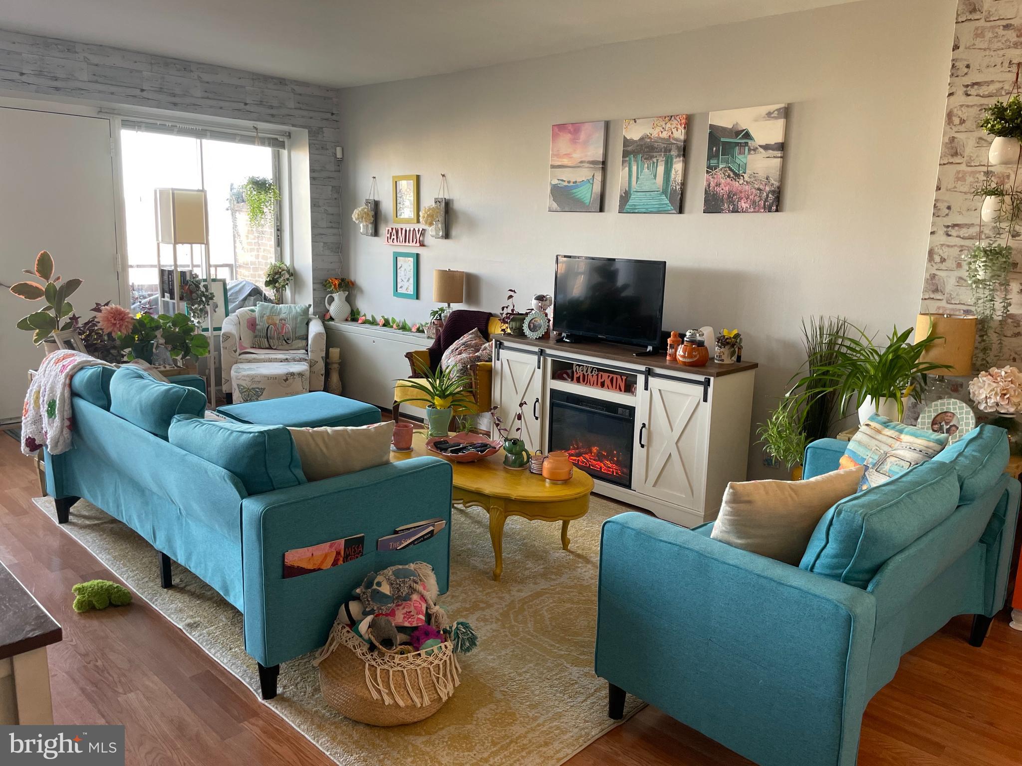 PAVILION ON THE PARK - Residential Lease