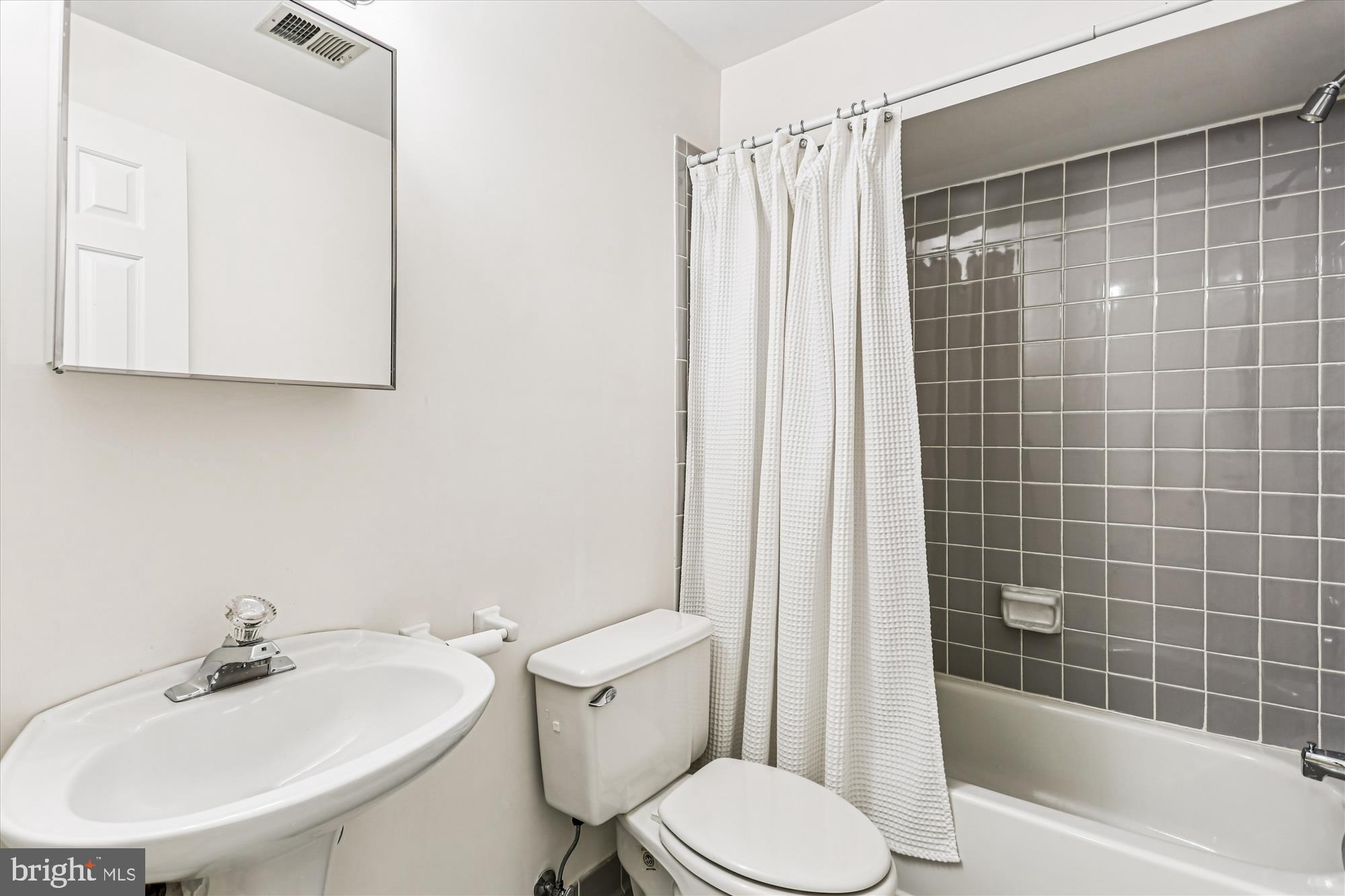 ROCK CREEK HILLS - Residential