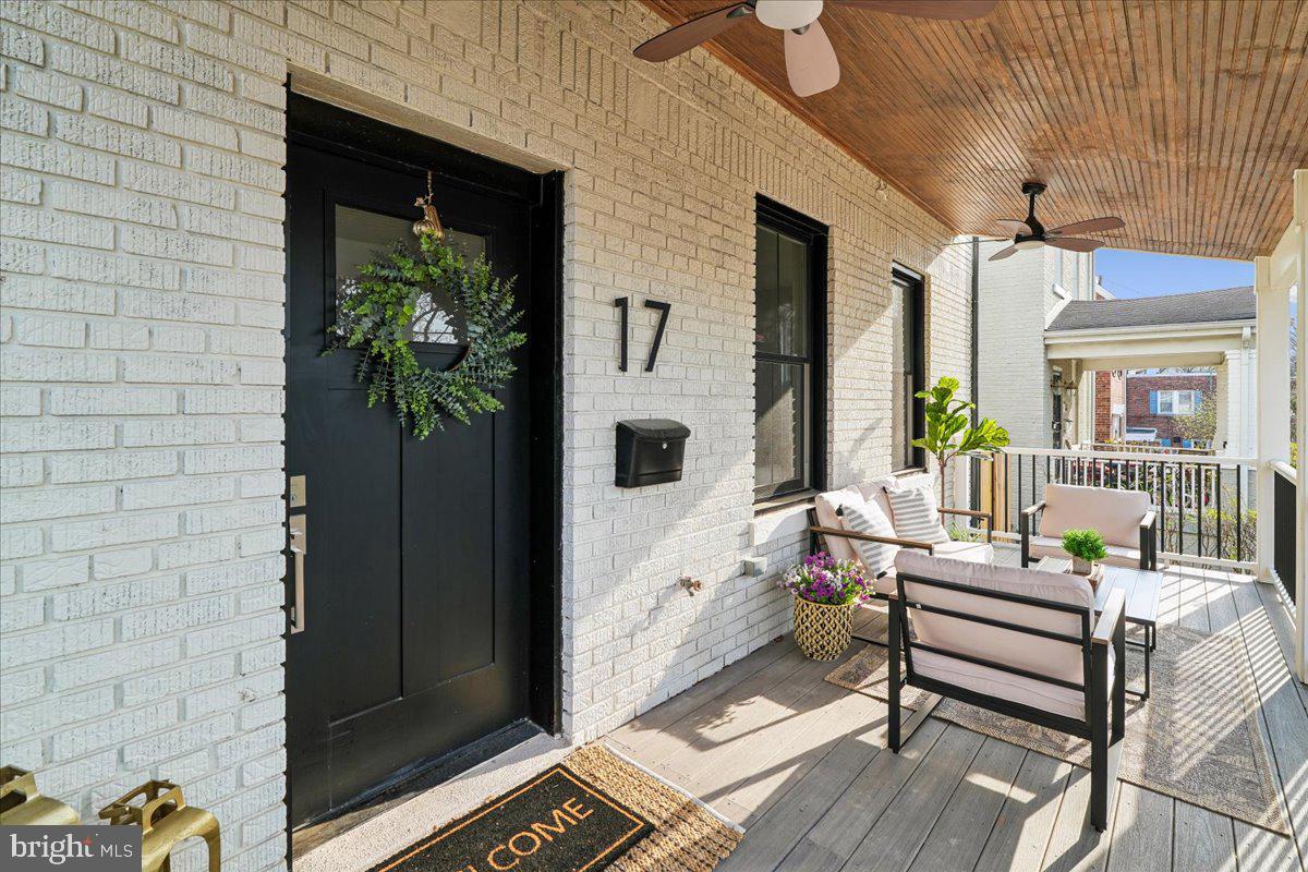 17 LONGFELLOW STREET NW