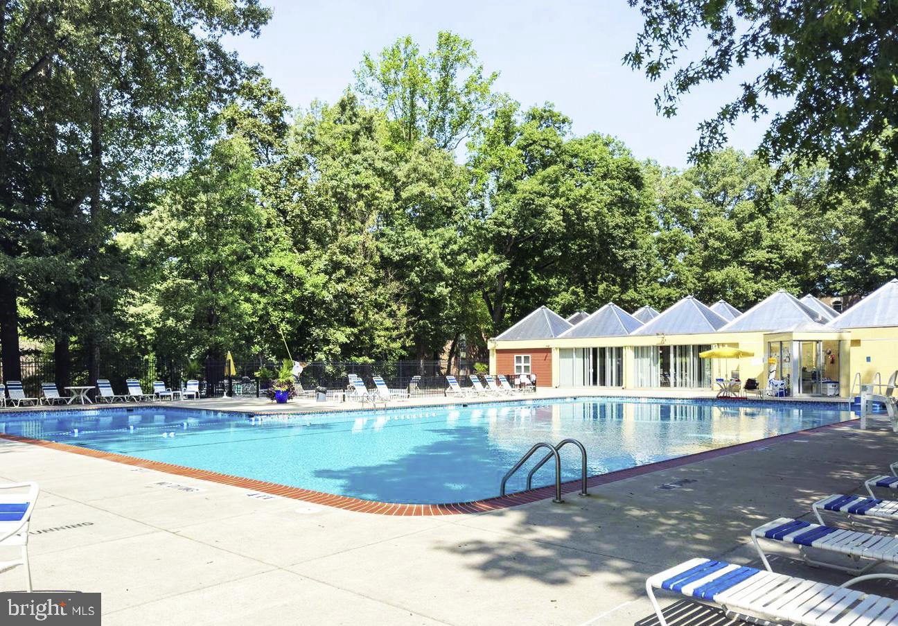WOODBURN VILLAGE - Residential