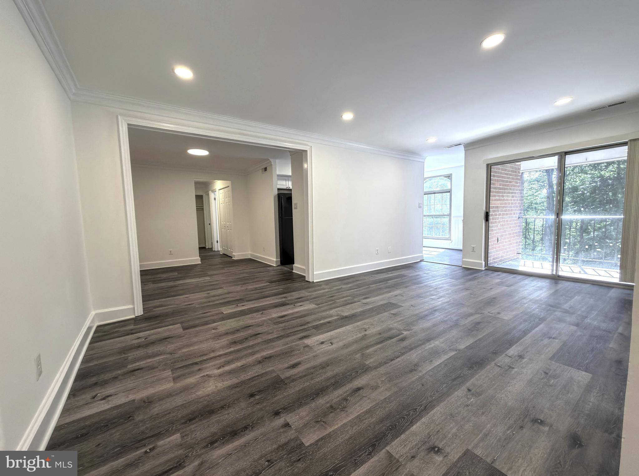 WOODBURN VILLAGE - Residential