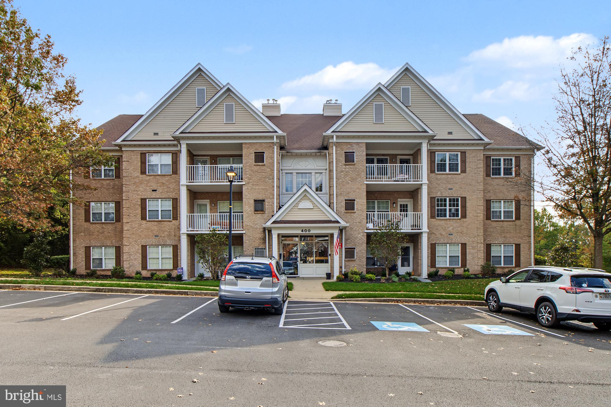 400 PLUMBRIDGE COURT 202