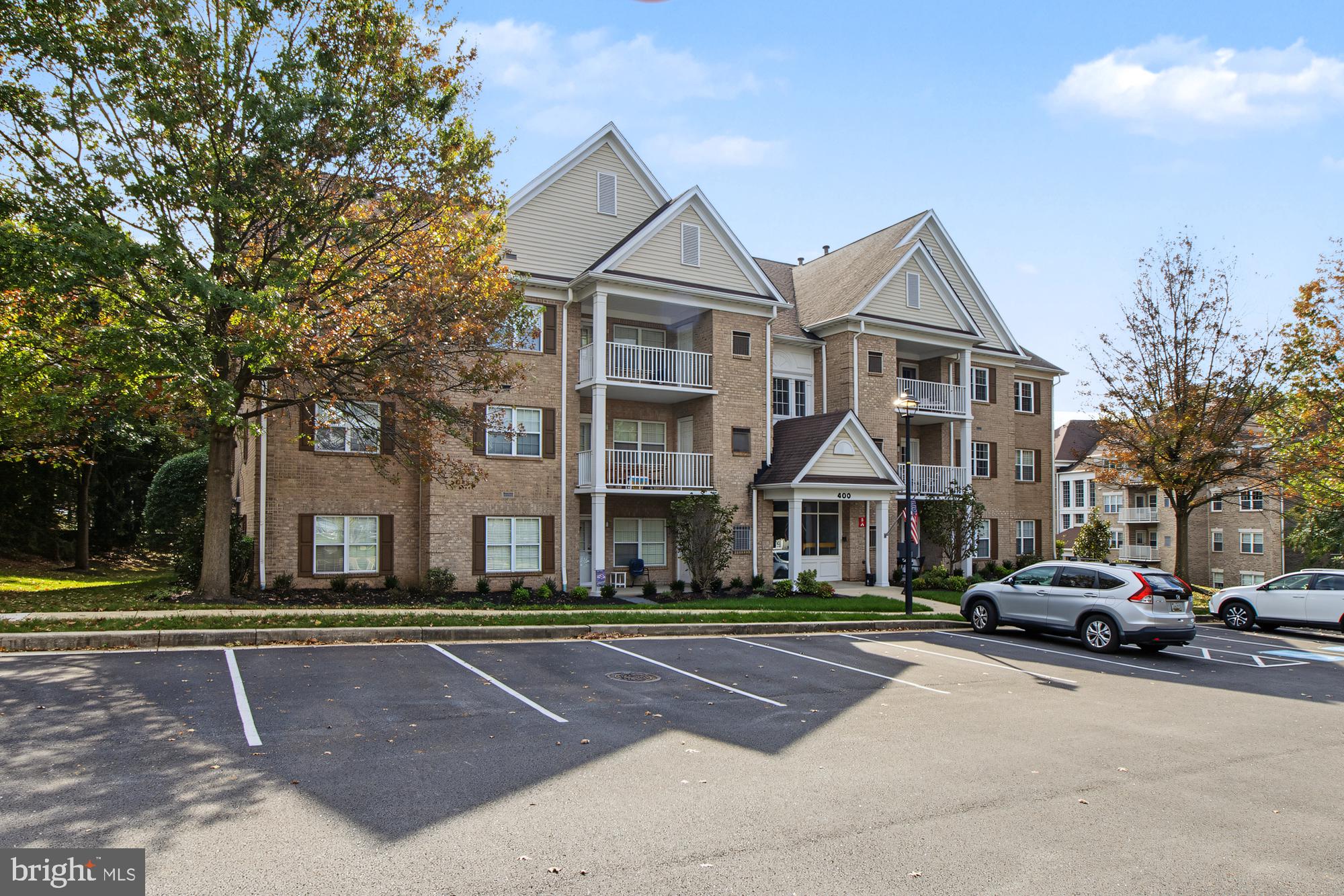 400 PLUMBRIDGE COURT 202