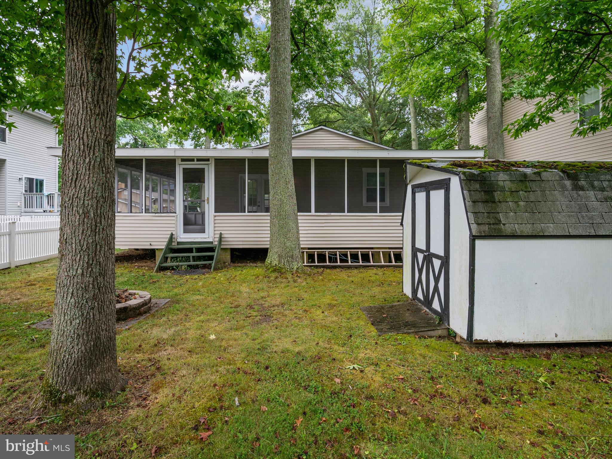 OYSTER HARBOR - Residential