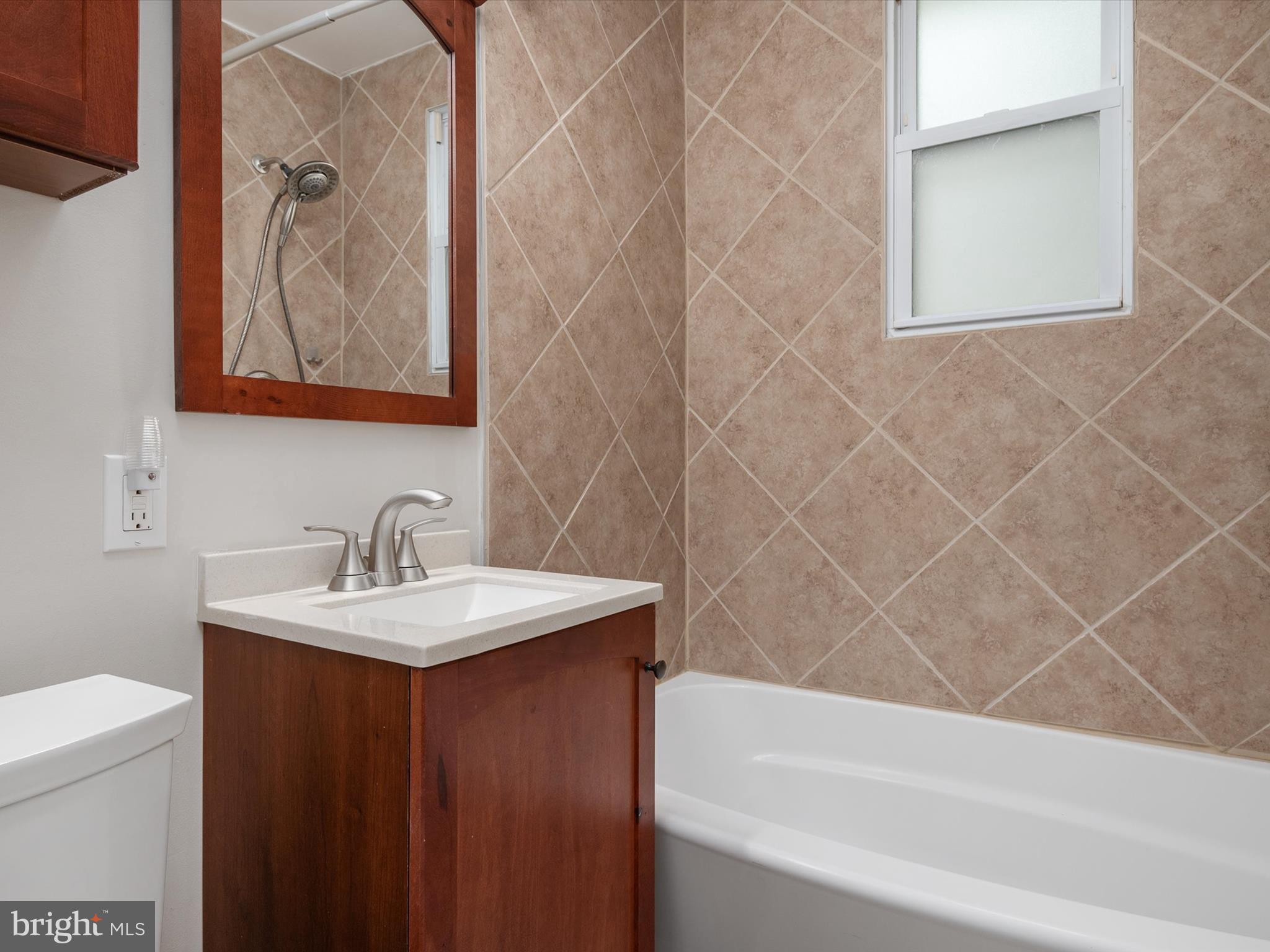 OYSTER HARBOR - Residential