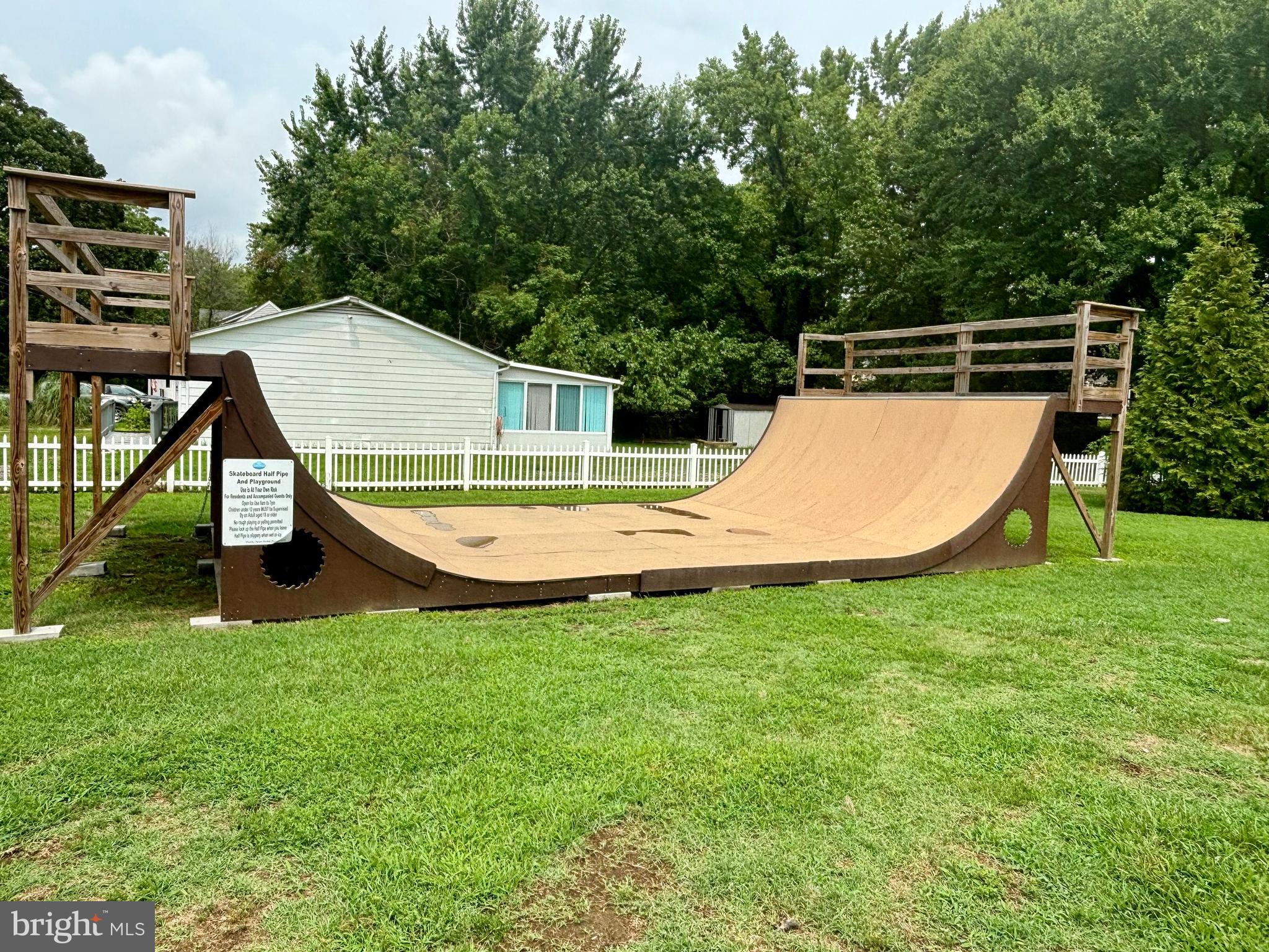 OYSTER HARBOR - Residential