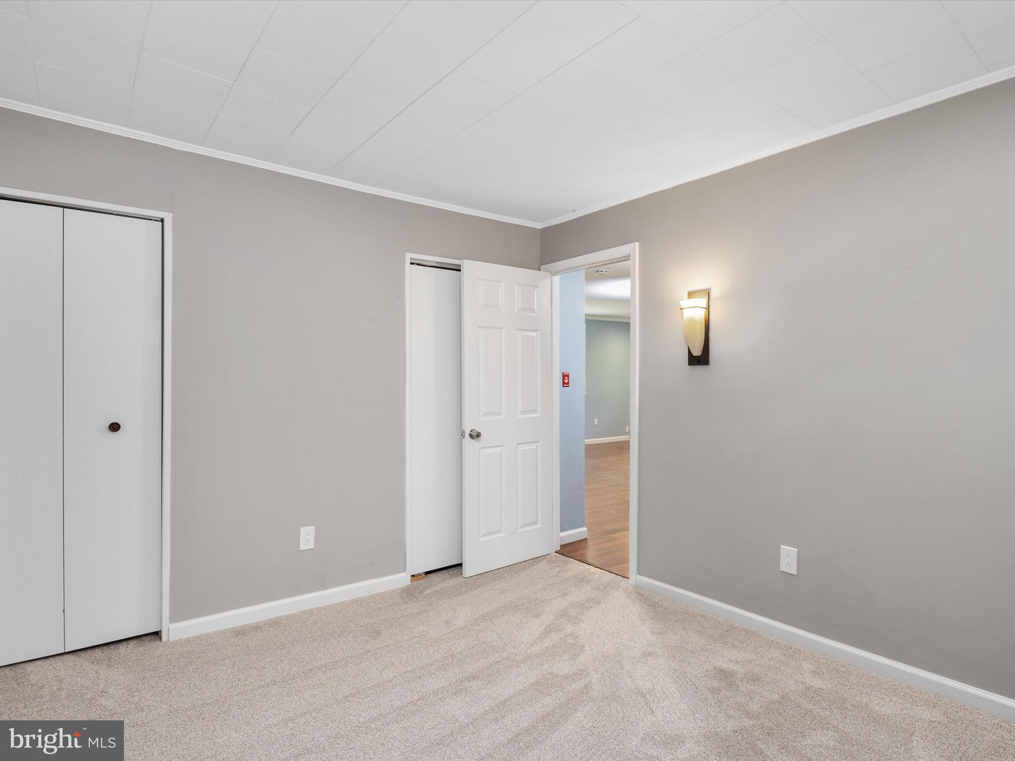 OYSTER HARBOR - Residential