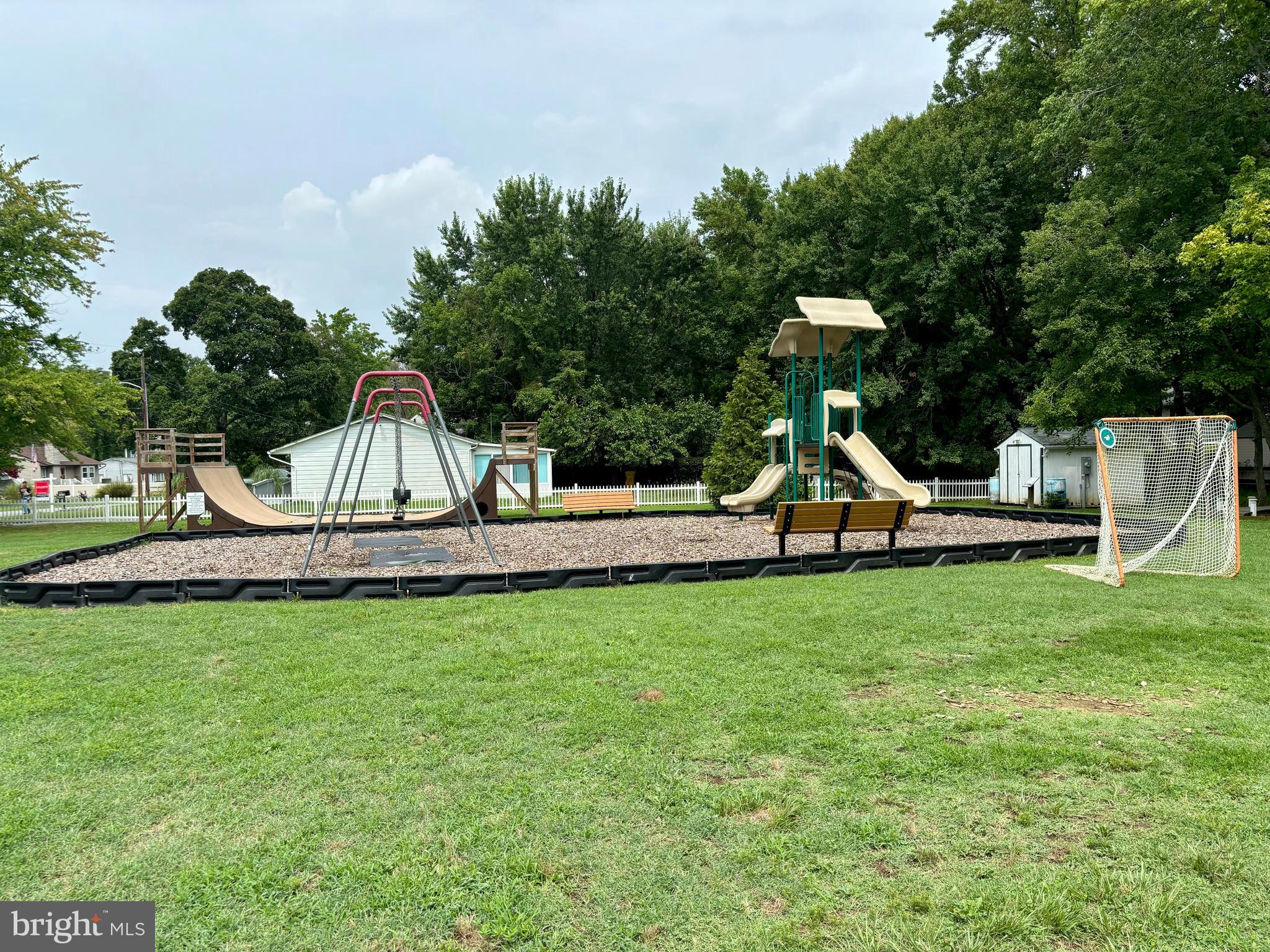 OYSTER HARBOR - Residential