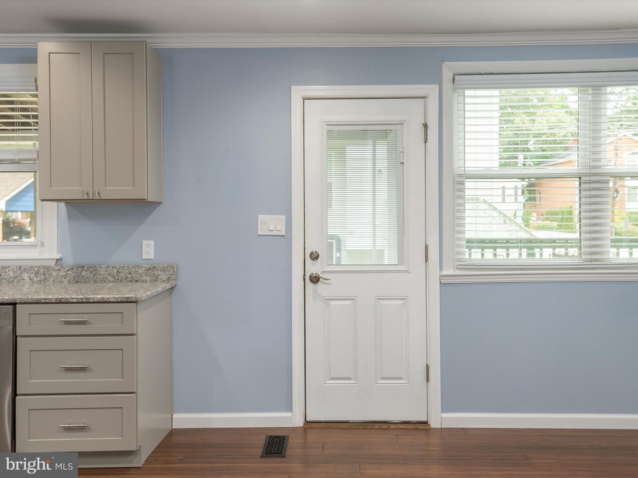 OYSTER HARBOR - Residential