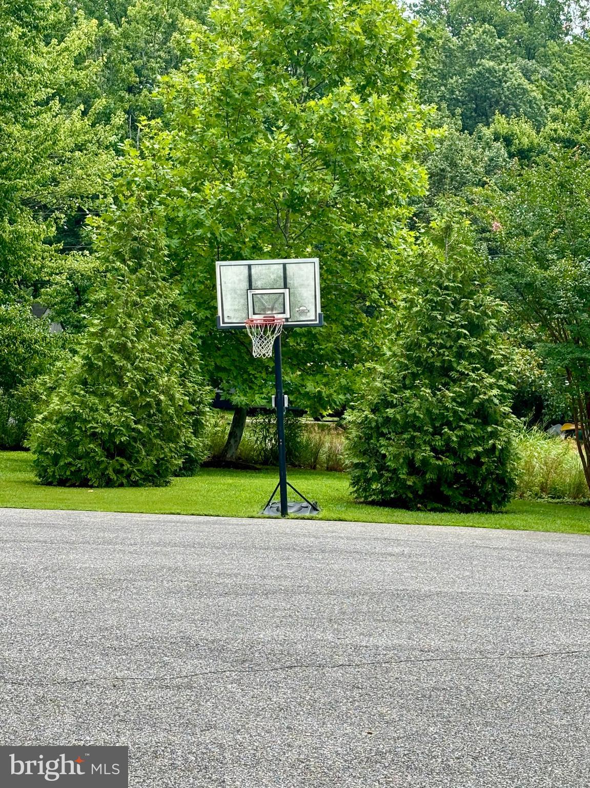 OYSTER HARBOR - Residential