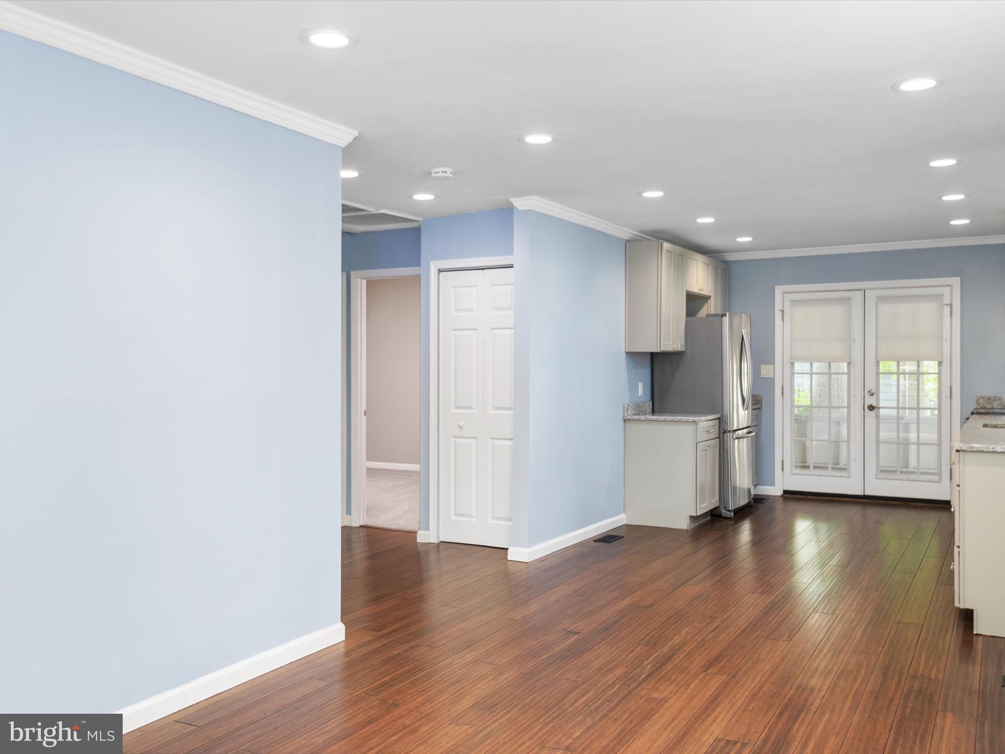 OYSTER HARBOR - Residential