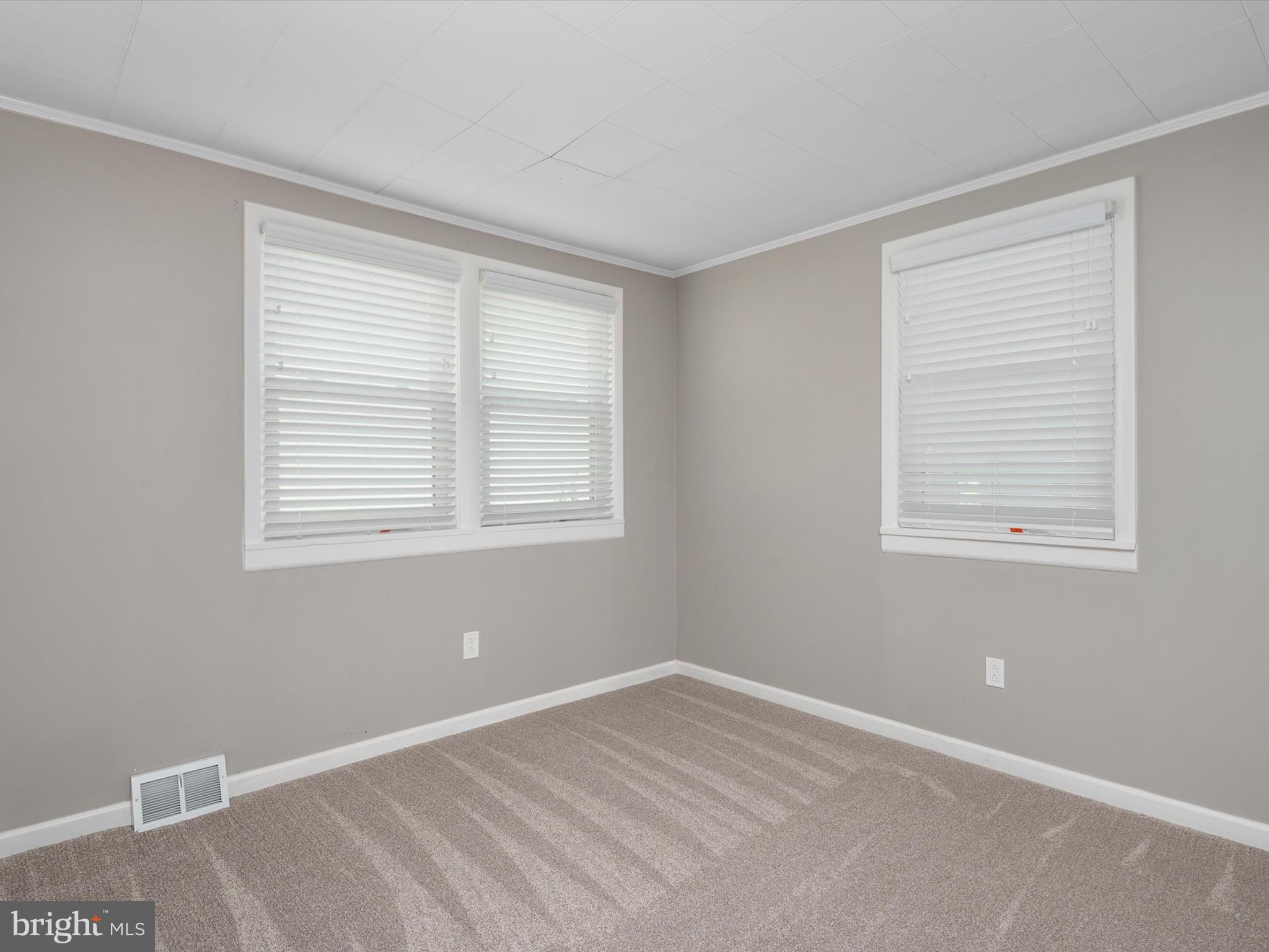 OYSTER HARBOR - Residential