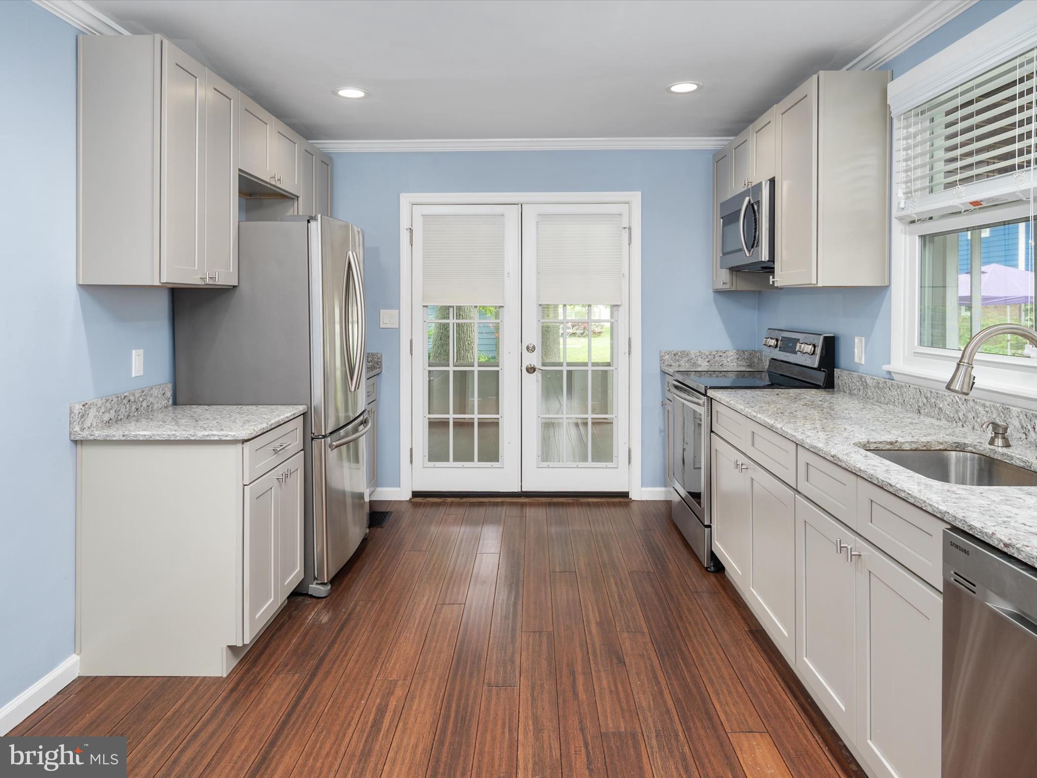 OYSTER HARBOR - Residential