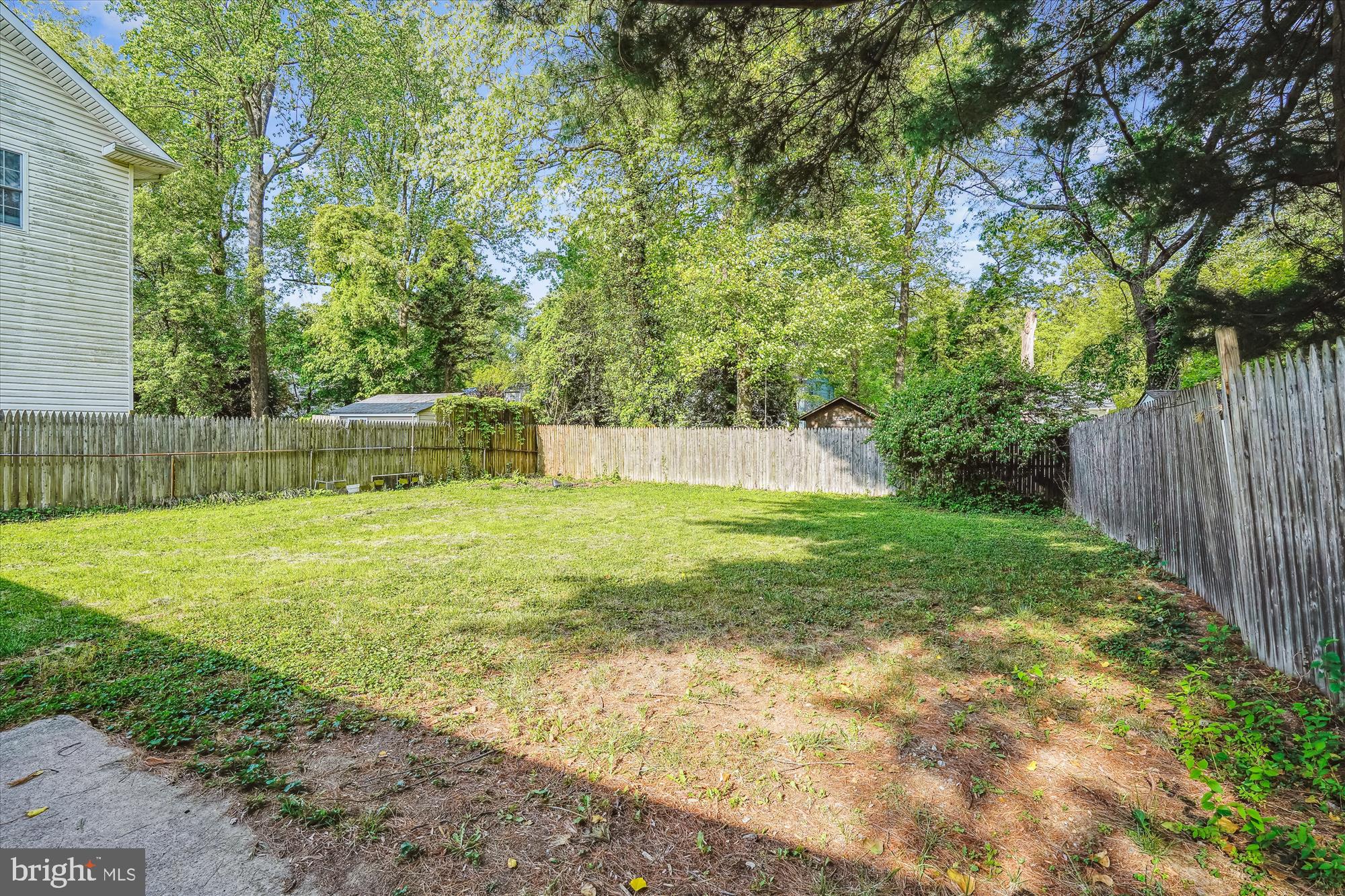 BEALLS - Residential Lease