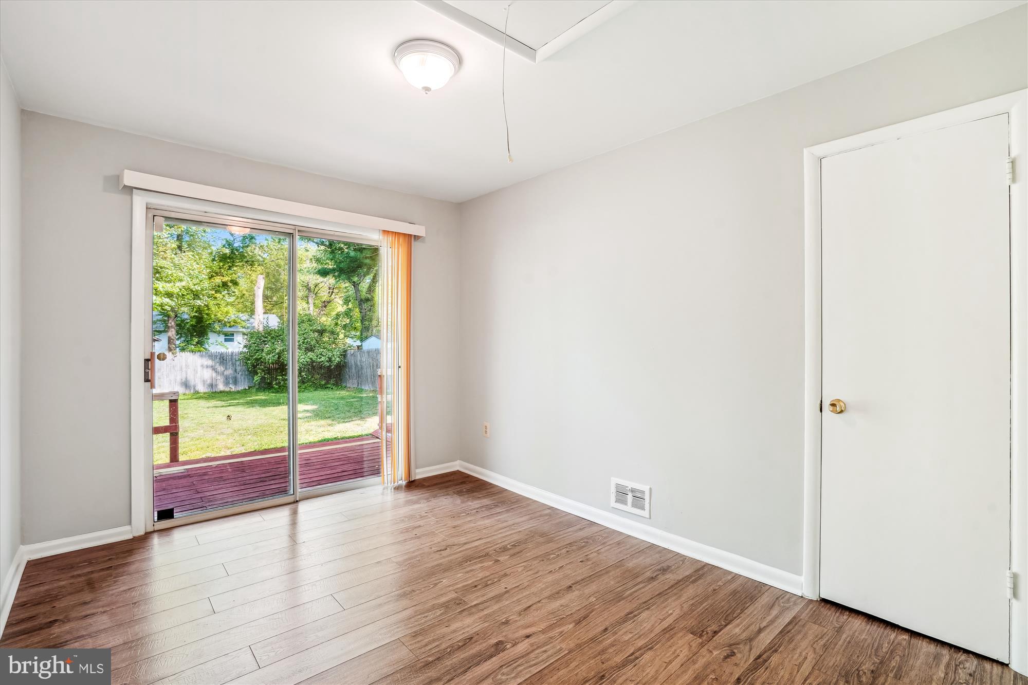 BEALLS - Residential Lease