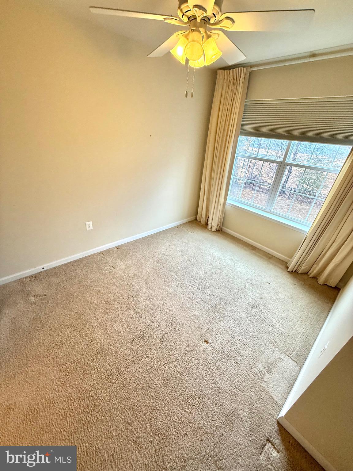 CARROLLS CREEK - Residential