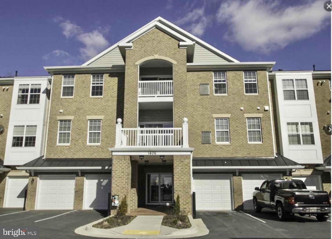 CARROLLS CREEK - Residential