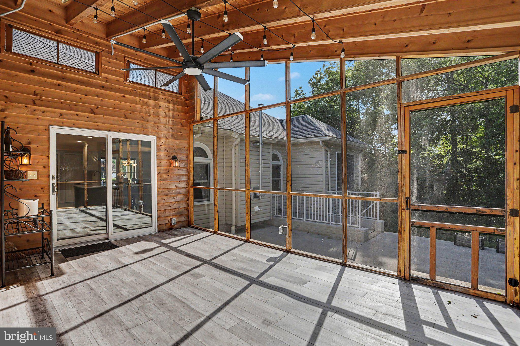 HUNTERS RIDGE - Residential