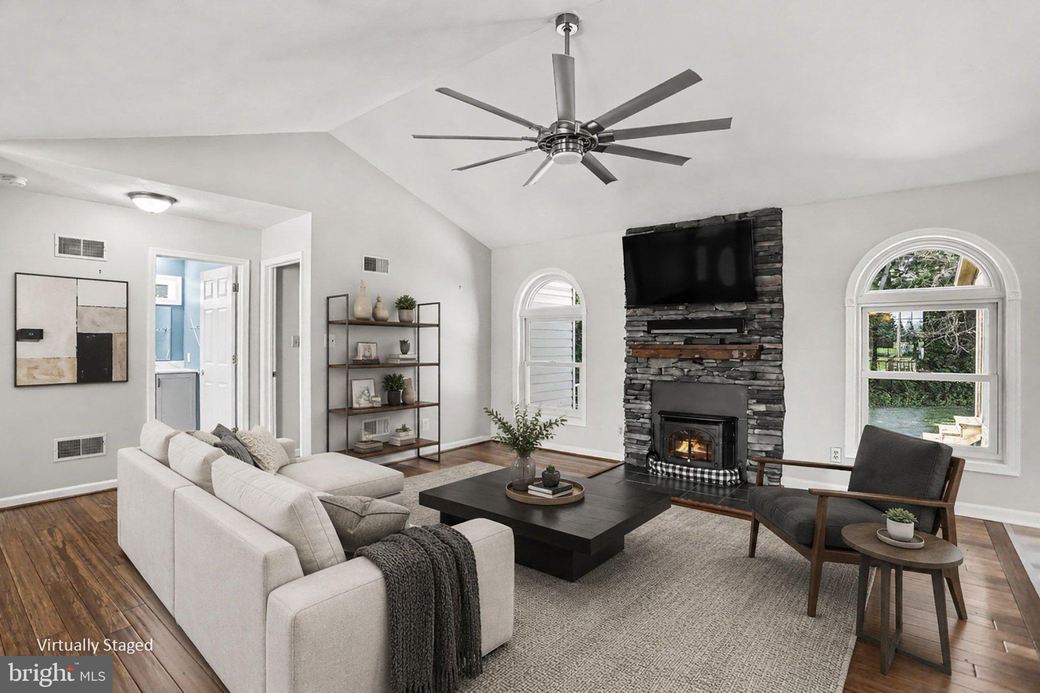HUNTERS RIDGE - Residential