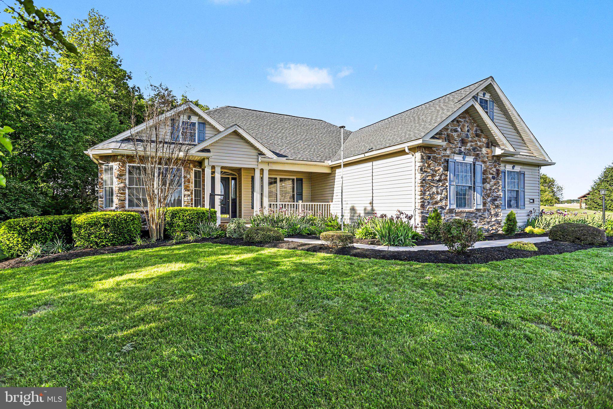 HUNTERS RIDGE - Residential