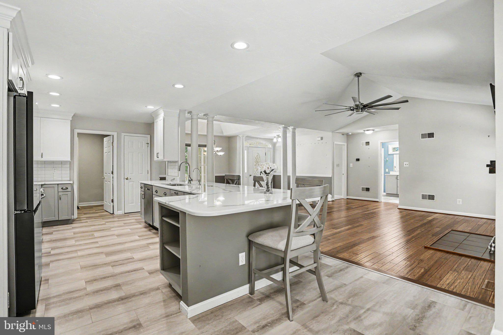 HUNTERS RIDGE - Residential