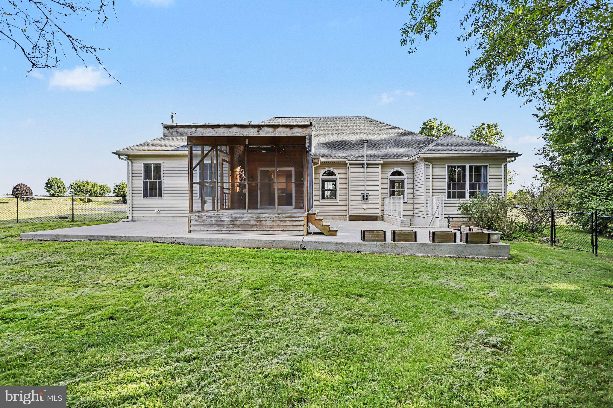 HUNTERS RIDGE - Residential