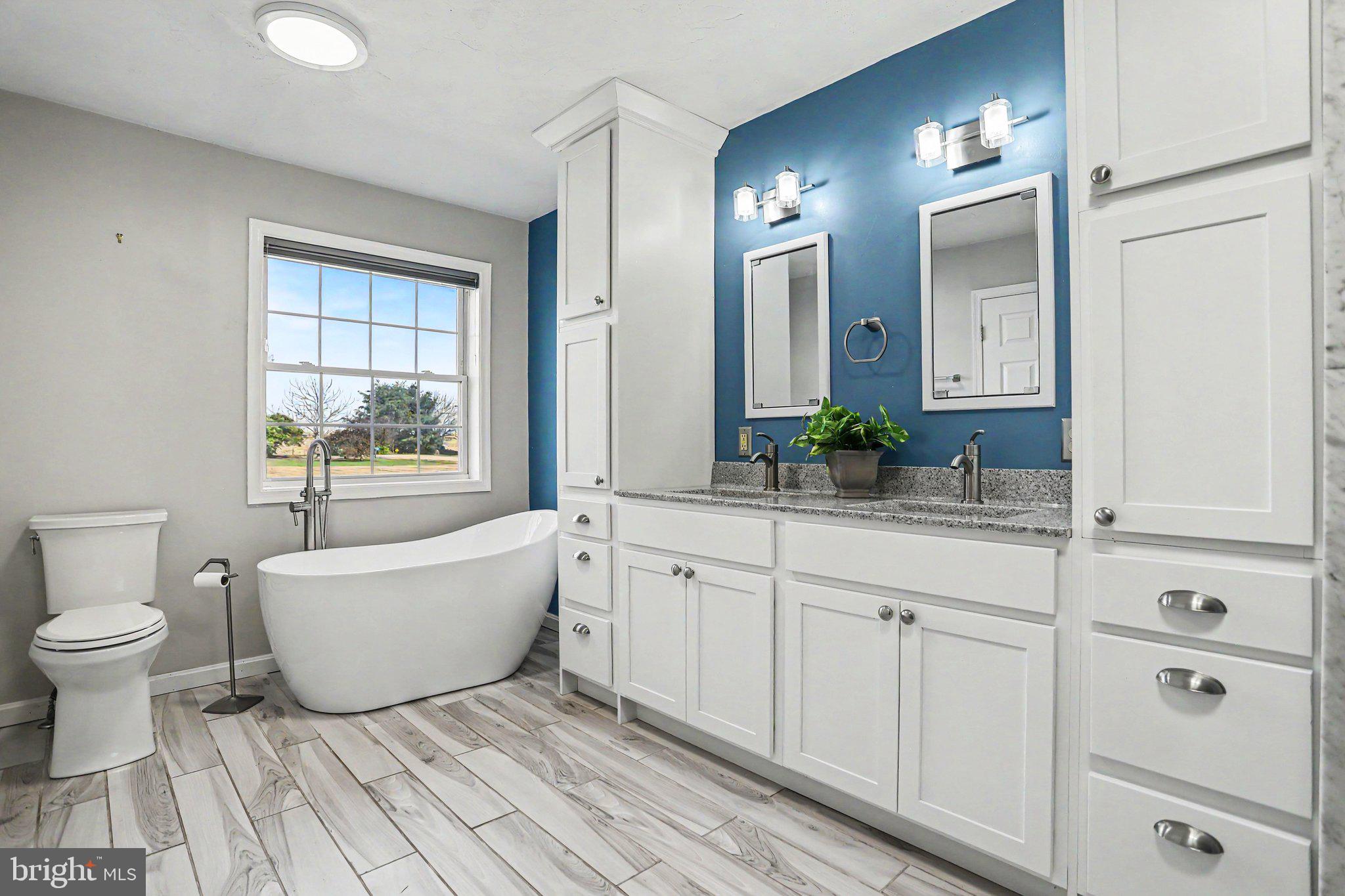 HUNTERS RIDGE - Residential