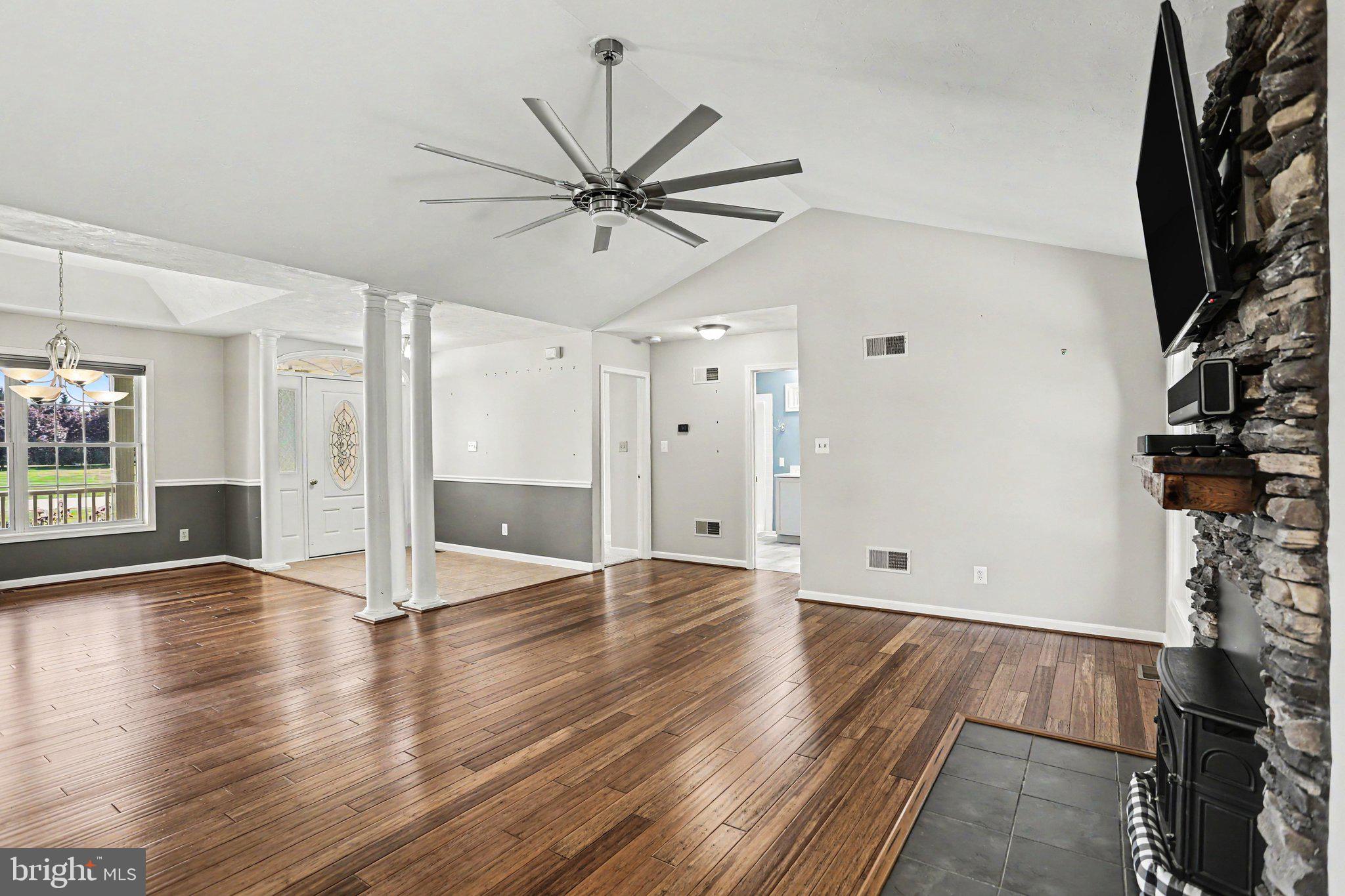 HUNTERS RIDGE - Residential