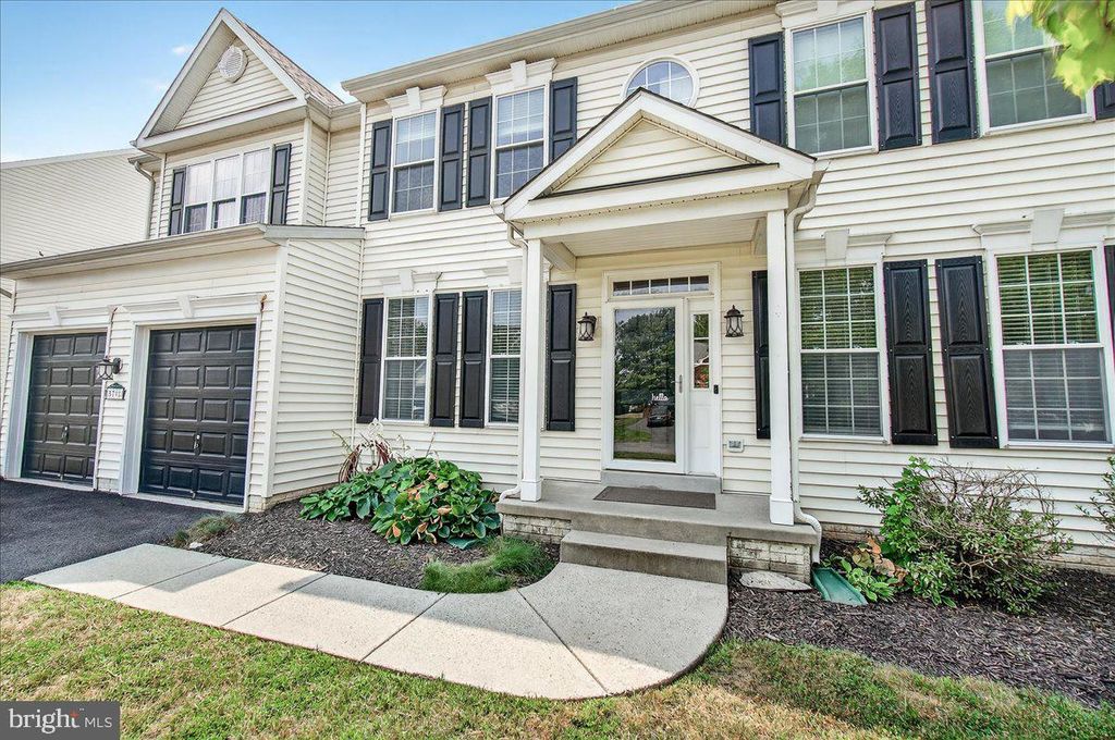 Photo of 5798 Morland Drive N, ADAMSTOWN, MD 21710 (MLS # MDFR2072246)