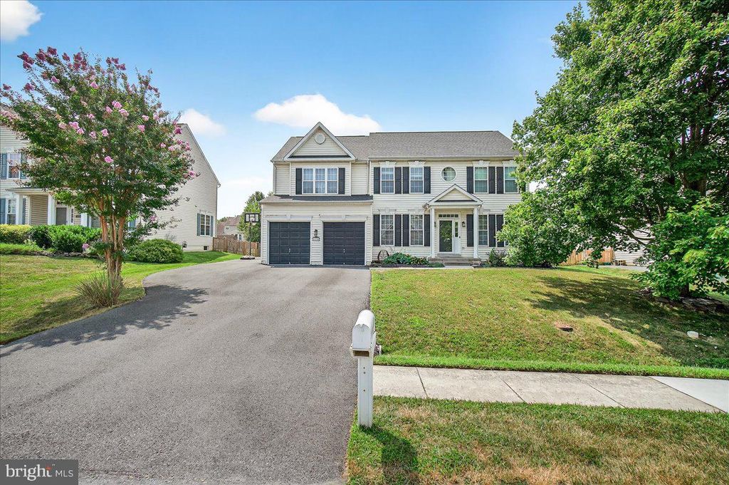 Photo of 5798 Morland Drive N, ADAMSTOWN, MD 21710 (MLS # MDFR2072246)