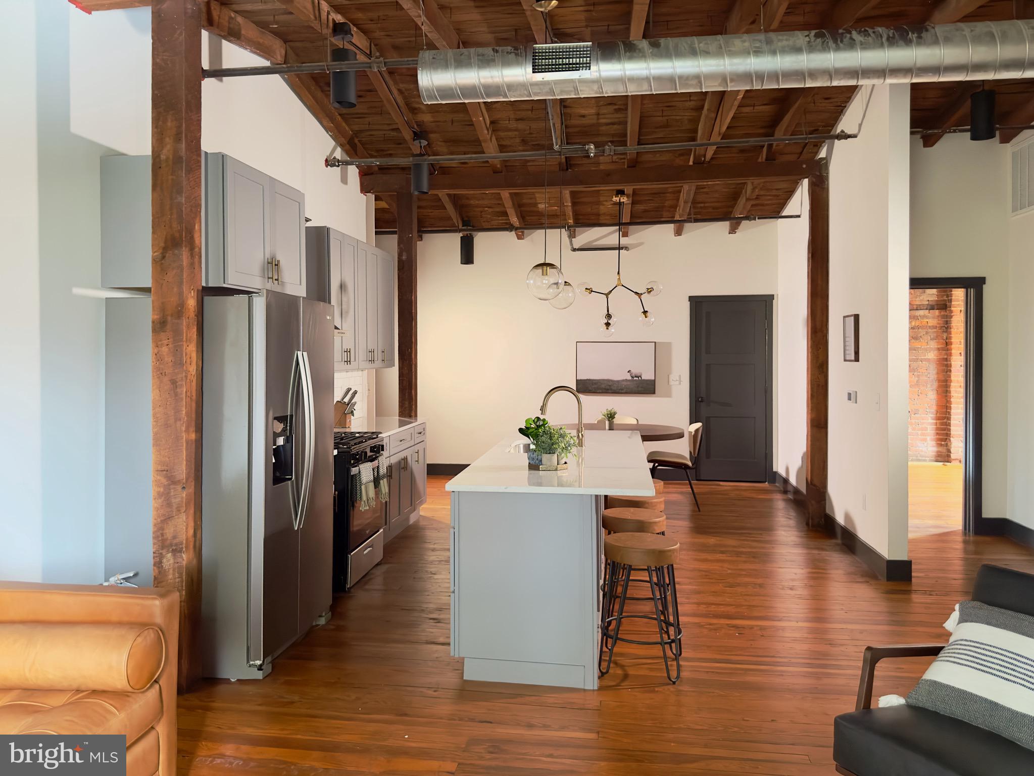 CHESTNUT HILL - Residential Lease