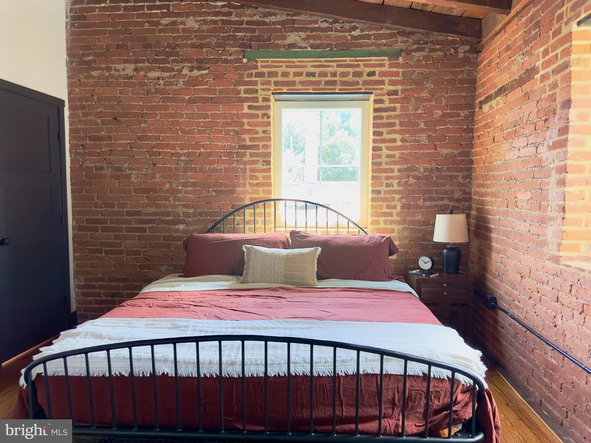 CHESTNUT HILL - Residential Lease