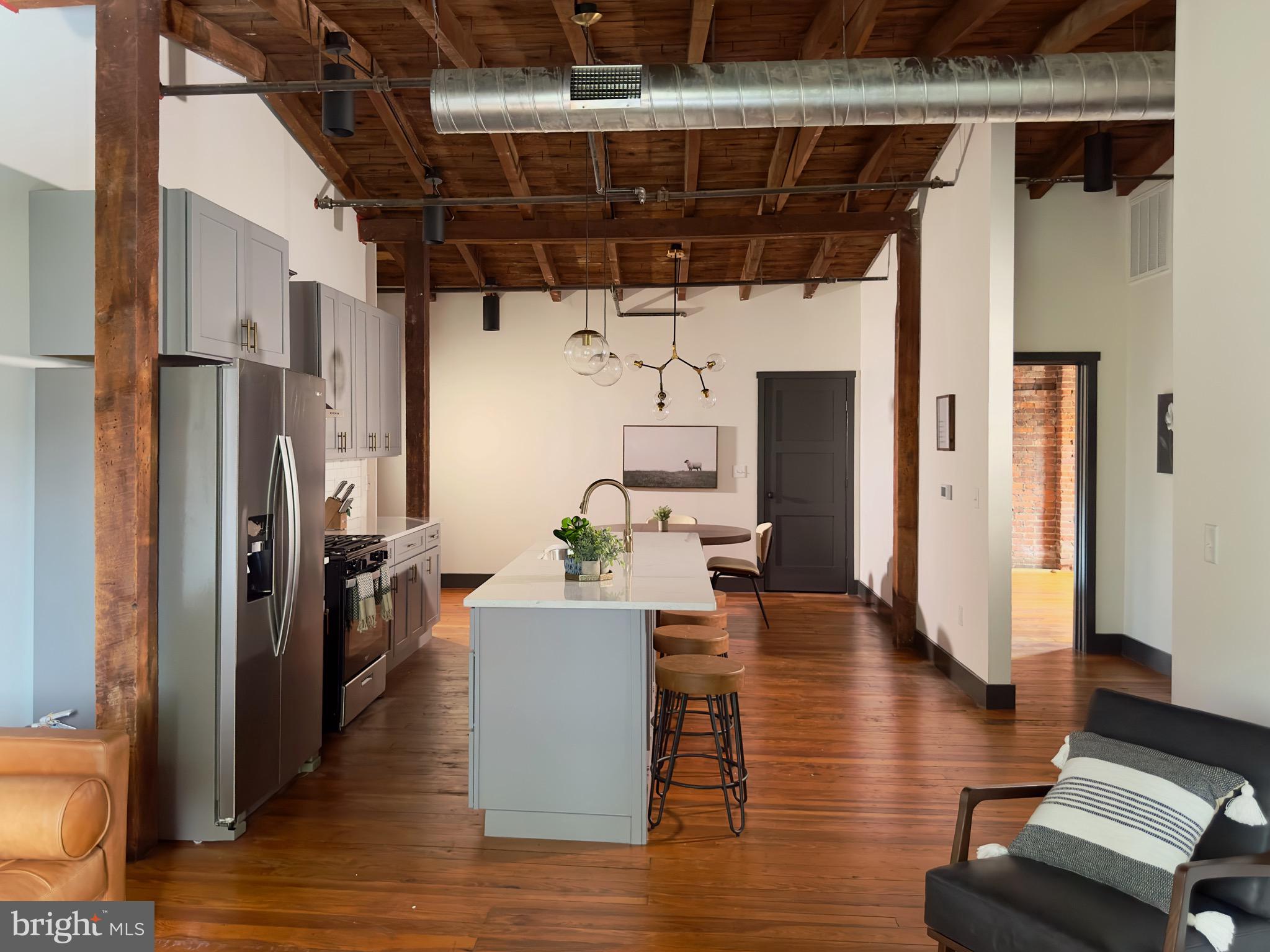 CHESTNUT HILL - Residential Lease