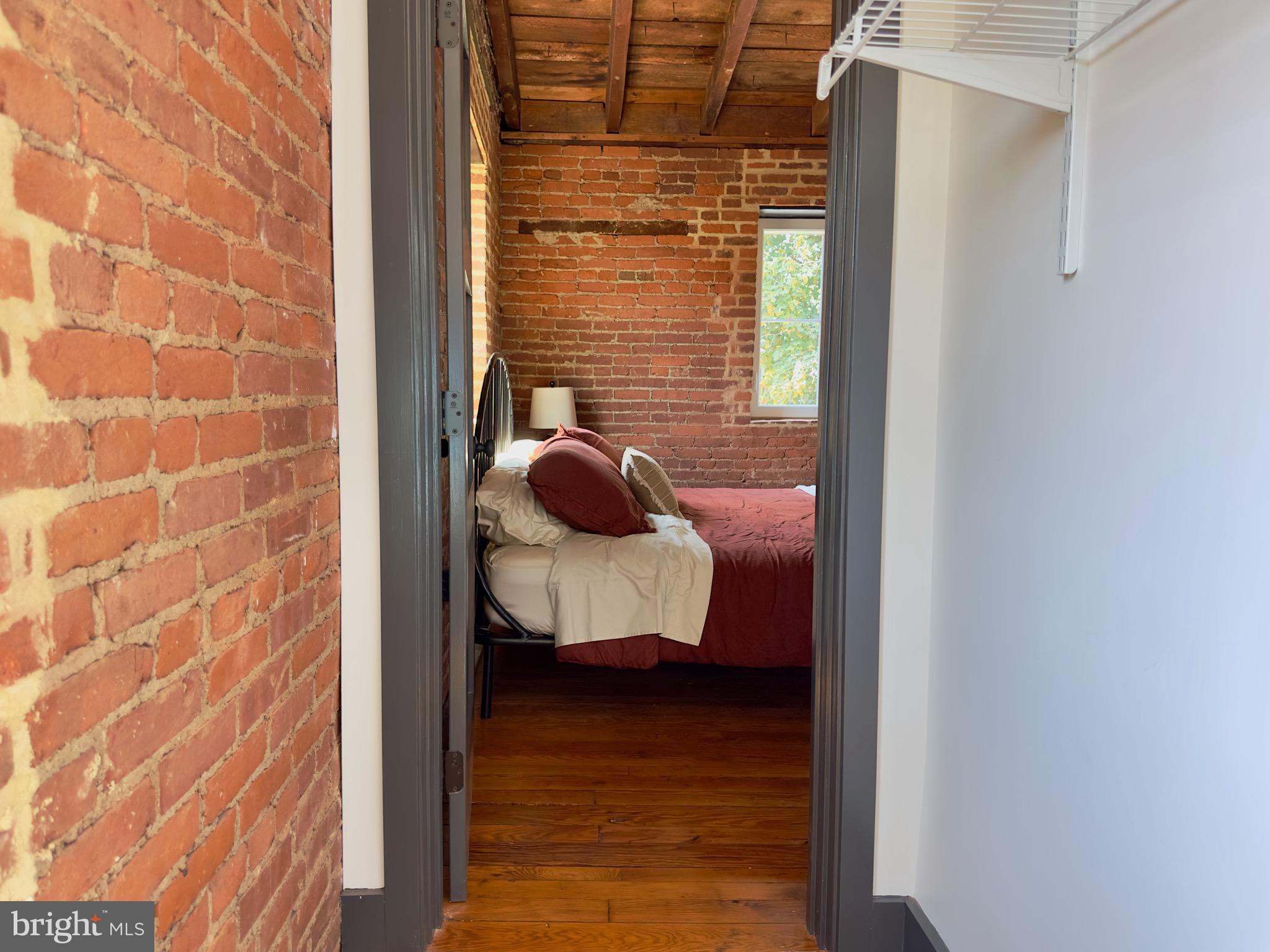 CHESTNUT HILL - Residential Lease