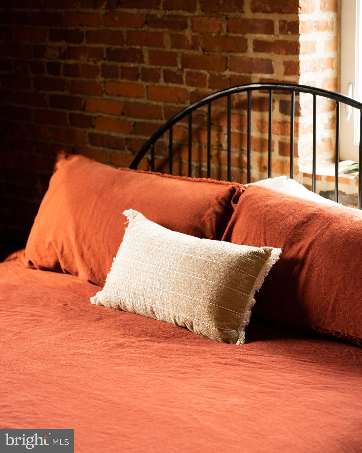 CHESTNUT HILL - Residential Lease