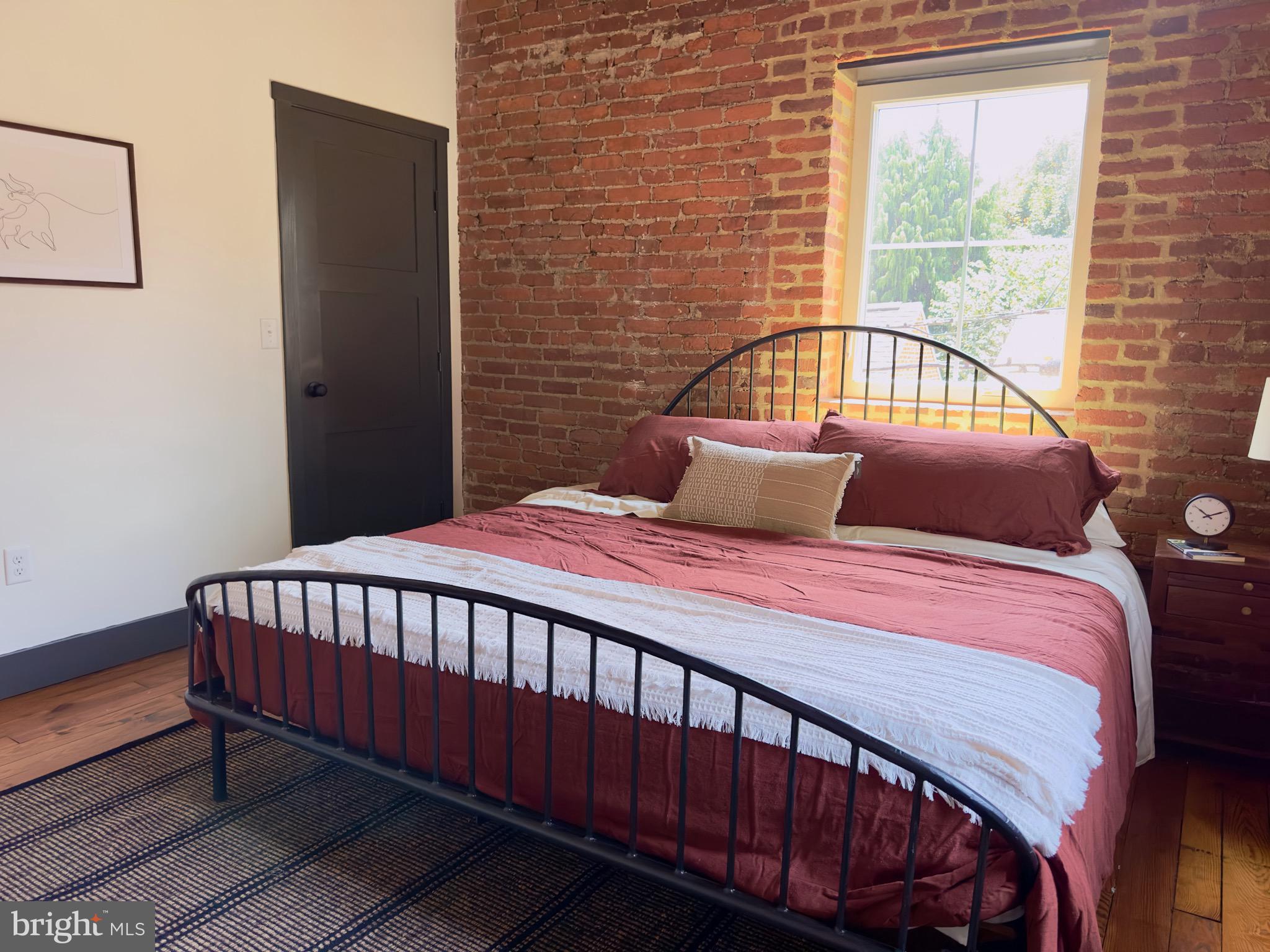 CHESTNUT HILL - Residential Lease