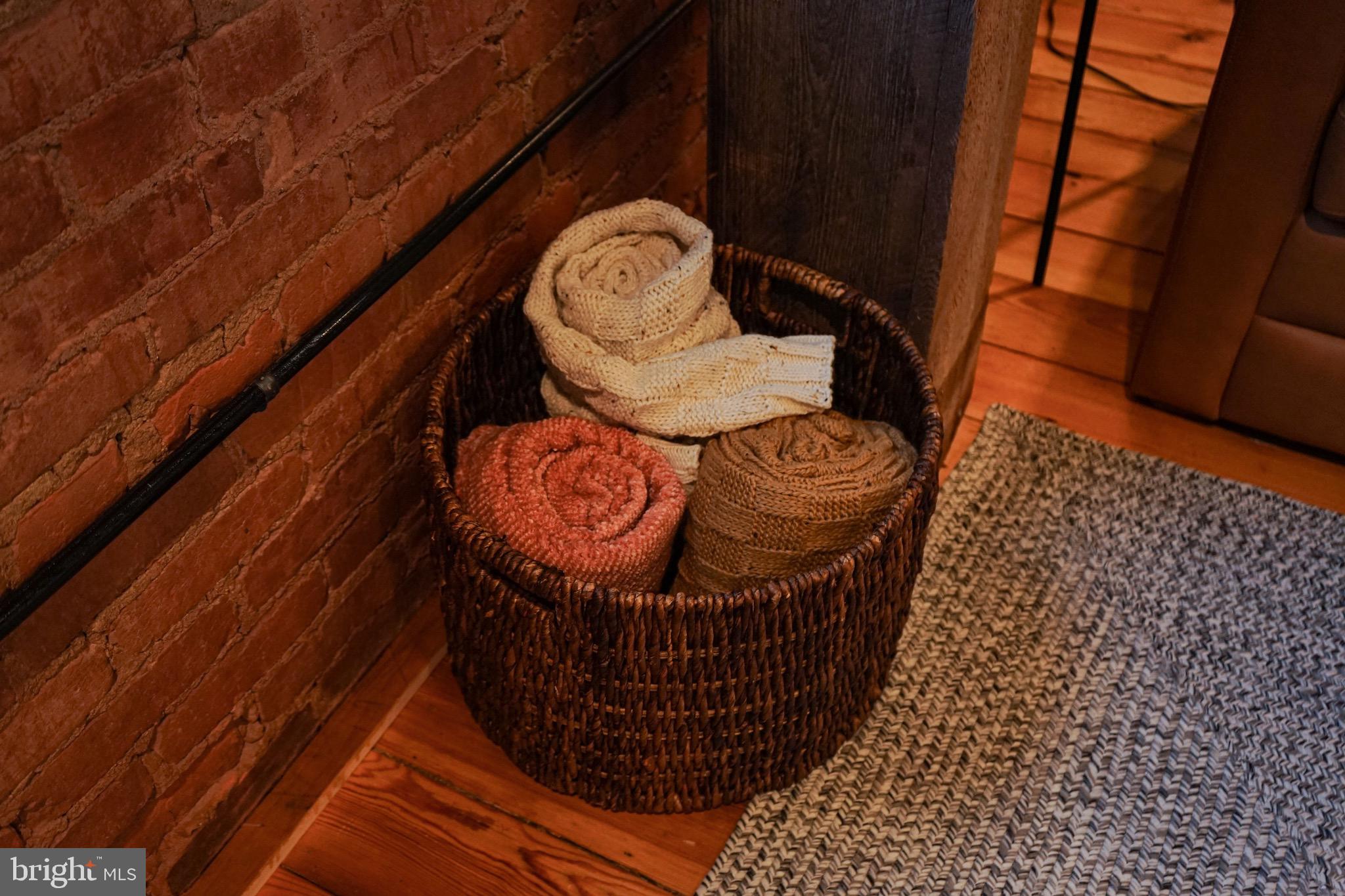 CHESTNUT HILL - Residential Lease