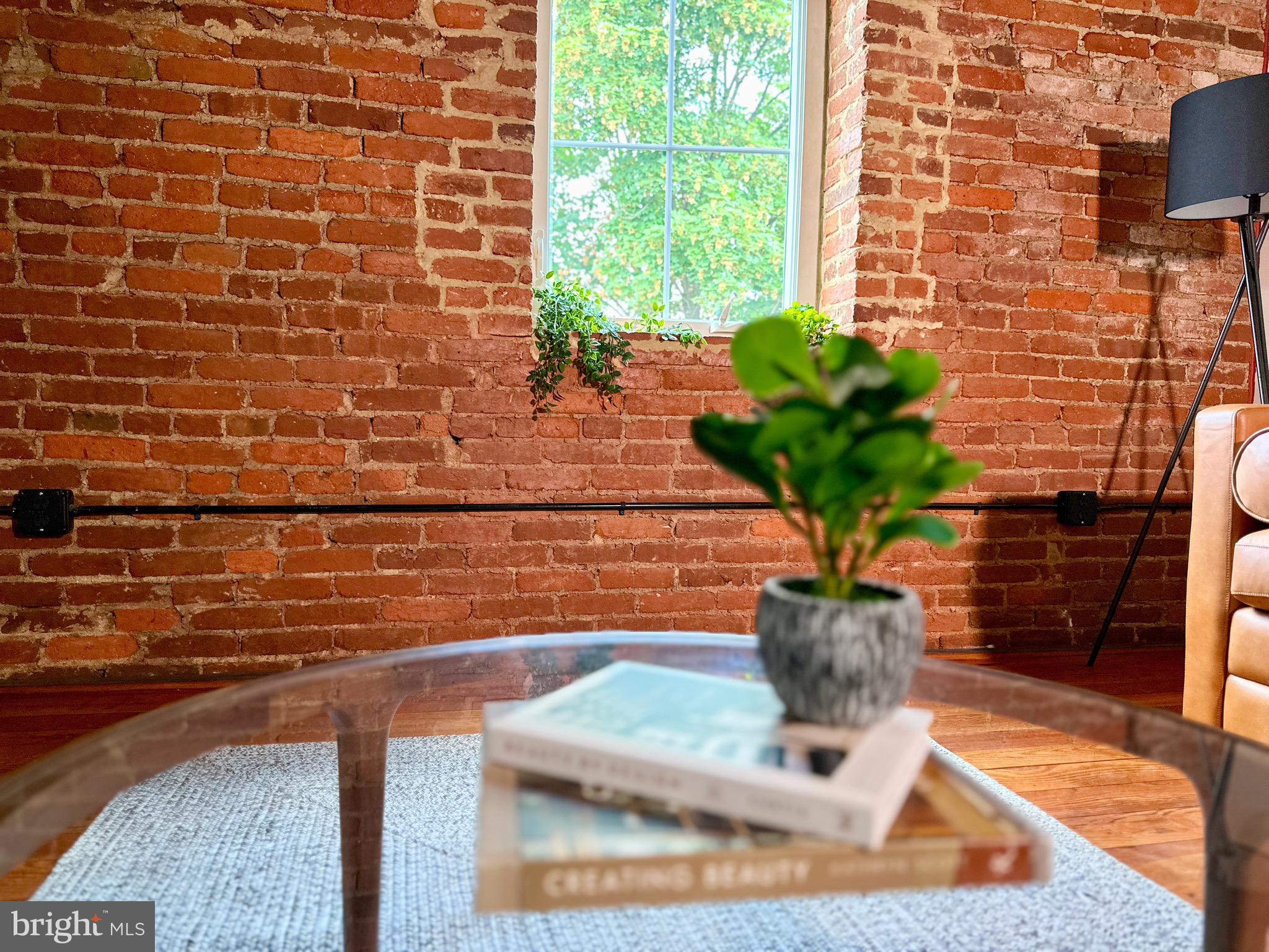 CHESTNUT HILL - Residential Lease