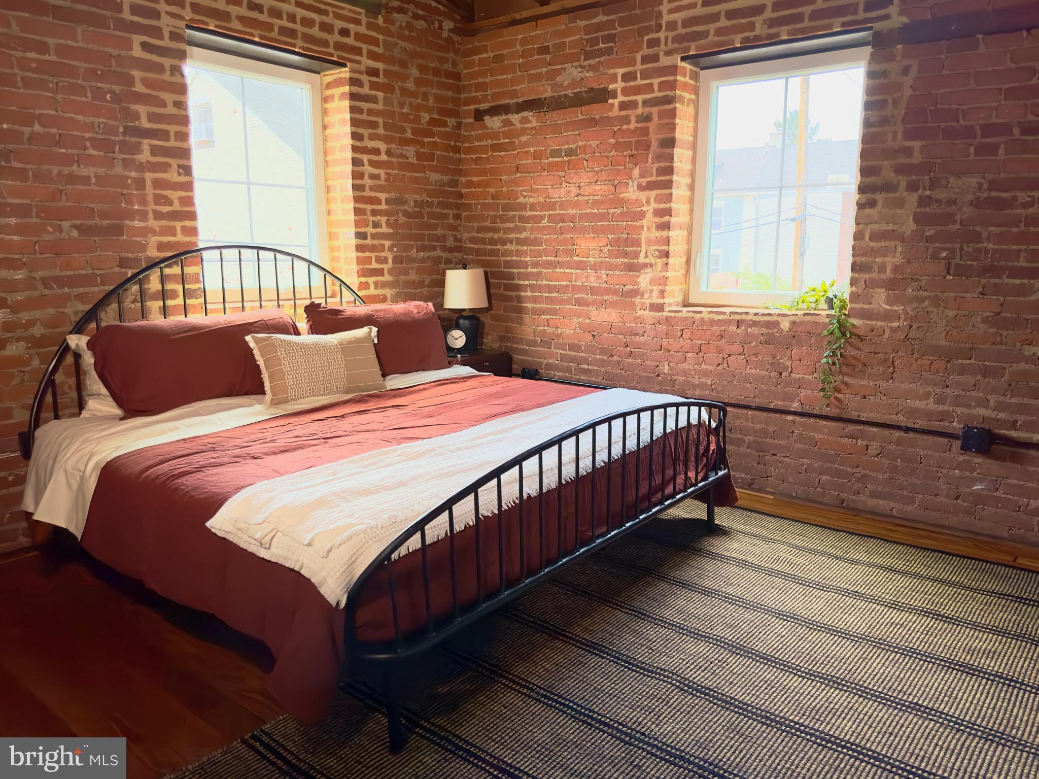 CHESTNUT HILL - Residential Lease