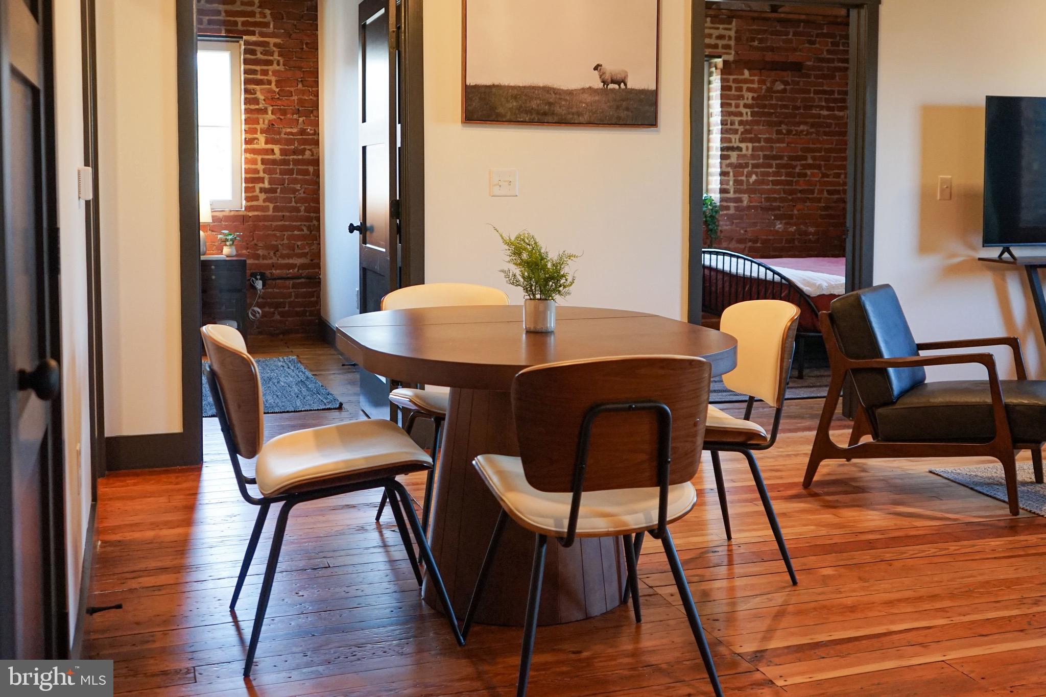 CHESTNUT HILL - Residential Lease