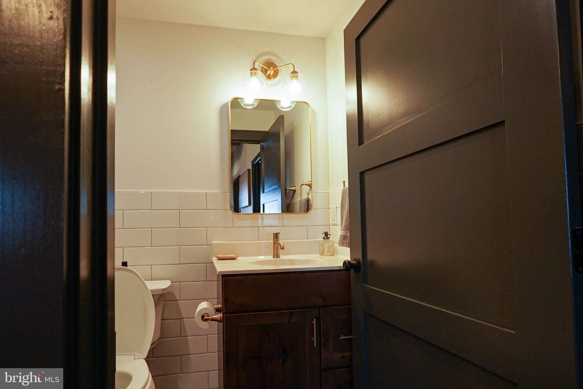 CHESTNUT HILL - Residential Lease