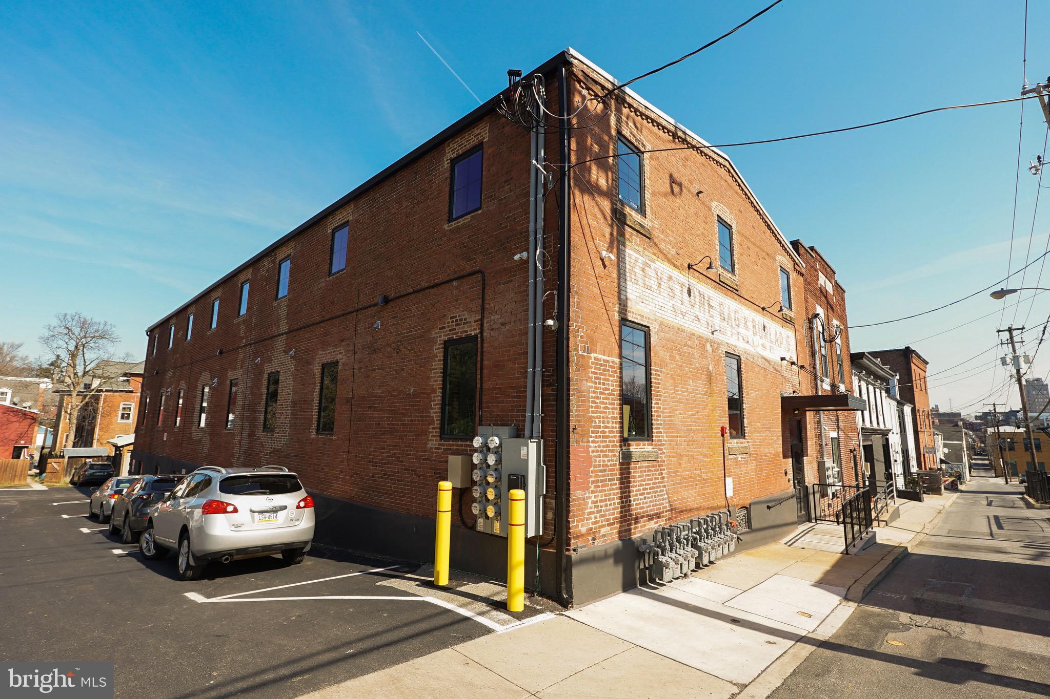 CHESTNUT HILL - Residential Lease