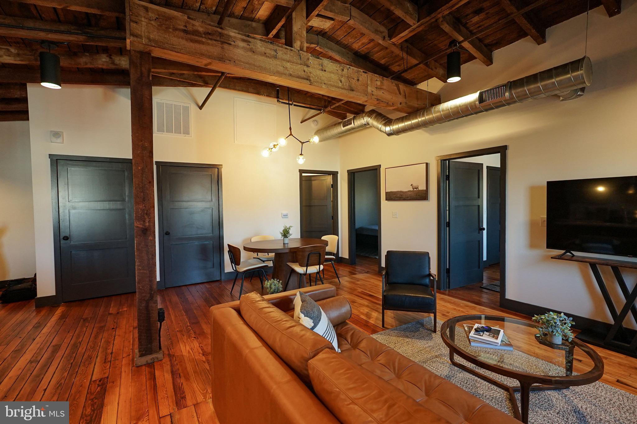 CHESTNUT HILL - Residential Lease