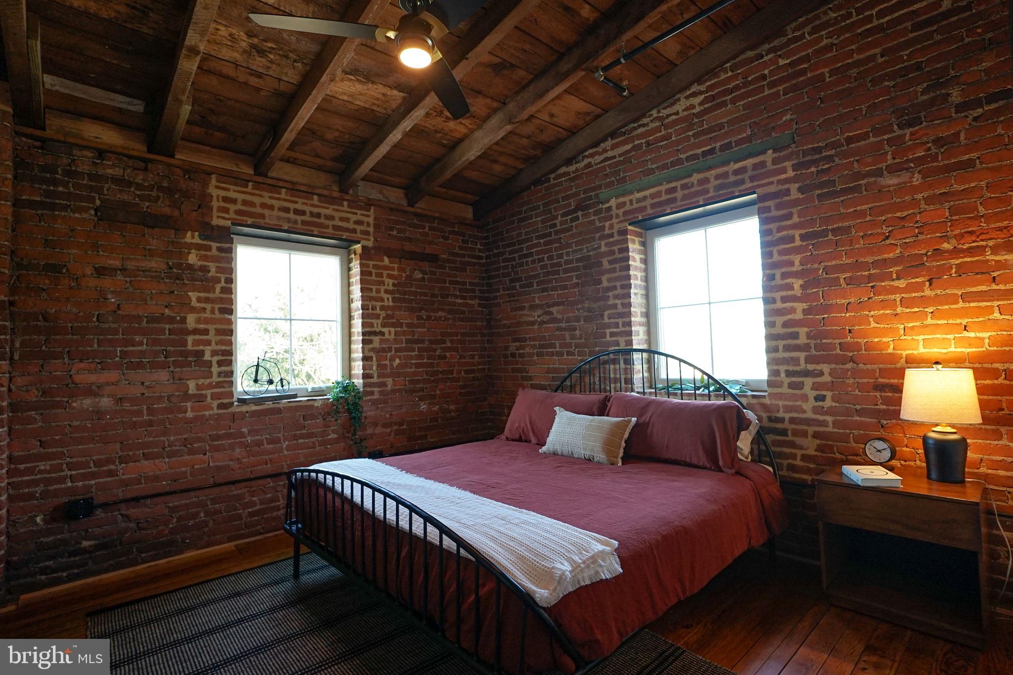 CHESTNUT HILL - Residential Lease