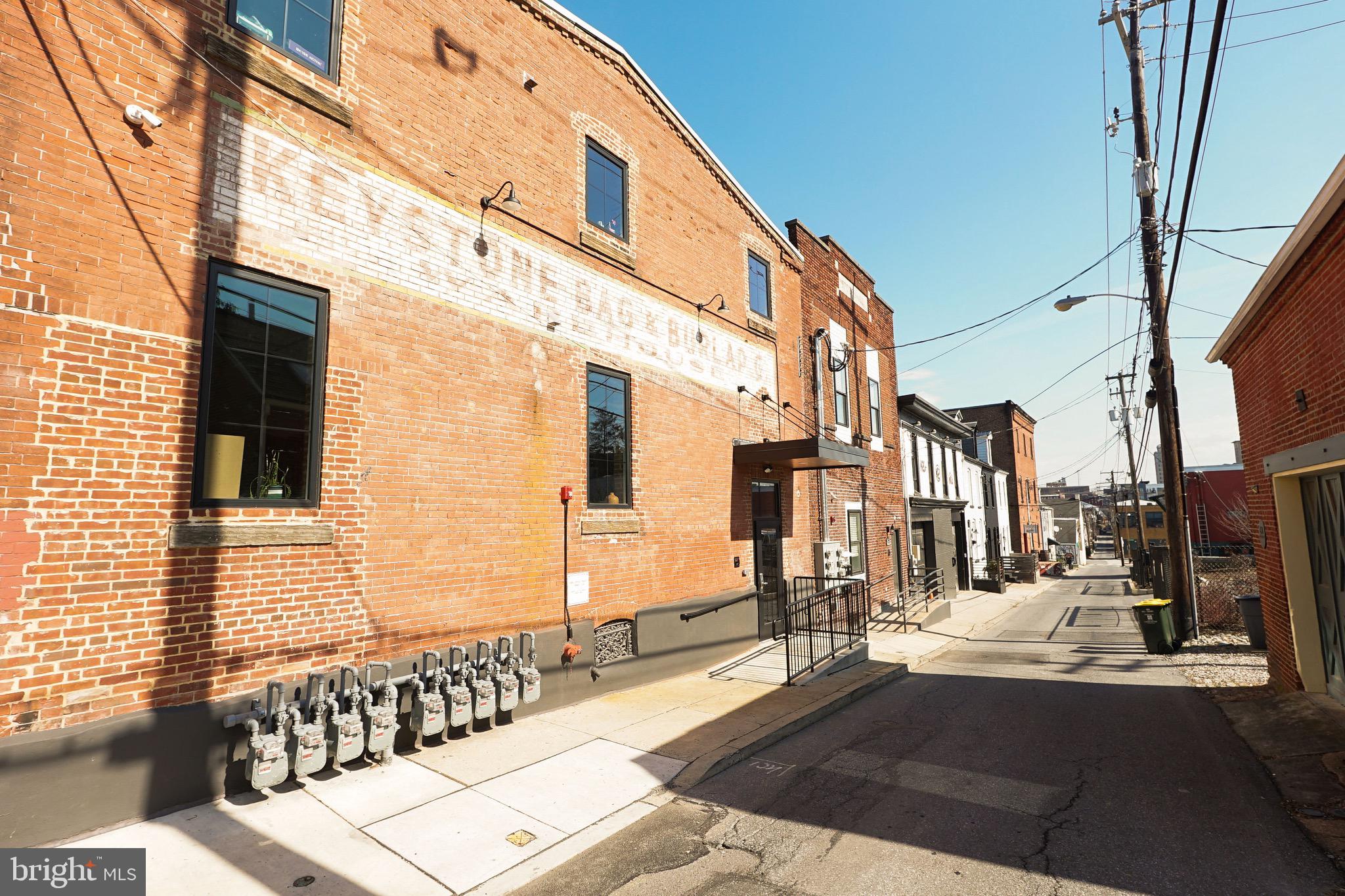 CHESTNUT HILL - Residential Lease