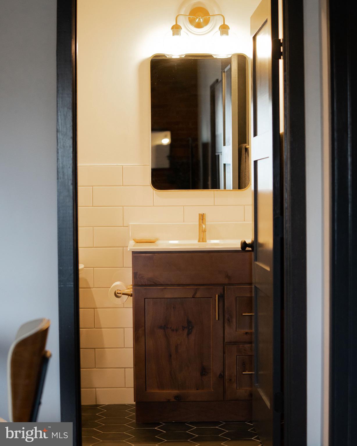 CHESTNUT HILL - Residential Lease